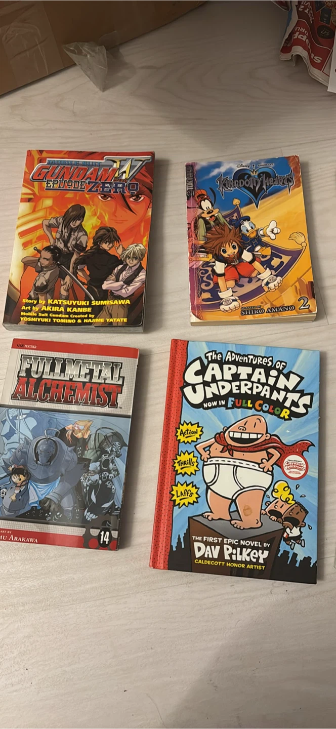Mixed Lot of Manga and Graphic Novels