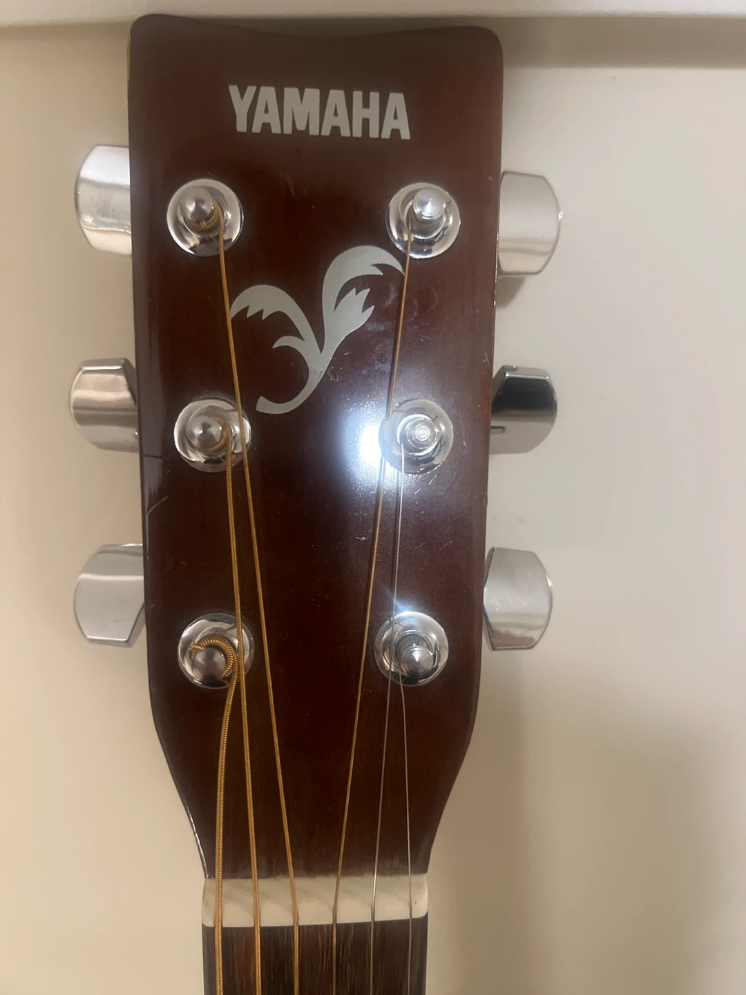Yamaha F210 Acoustic Guitar - photo 3