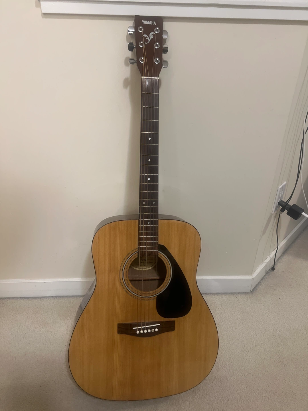 Yamaha F210 Acoustic Guitar