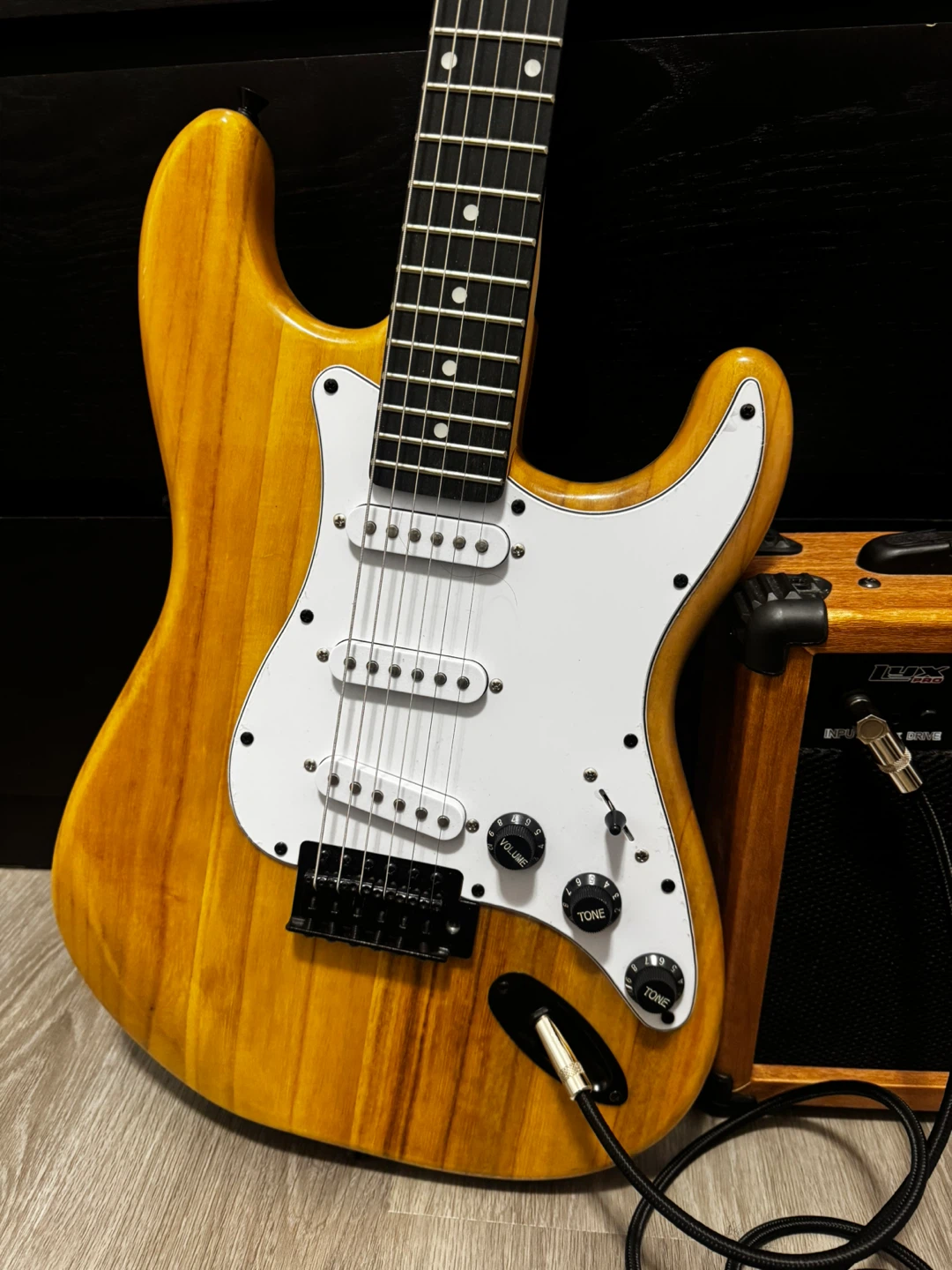 LYX PRO Electric Guitar and Amplifier Set - photo 2