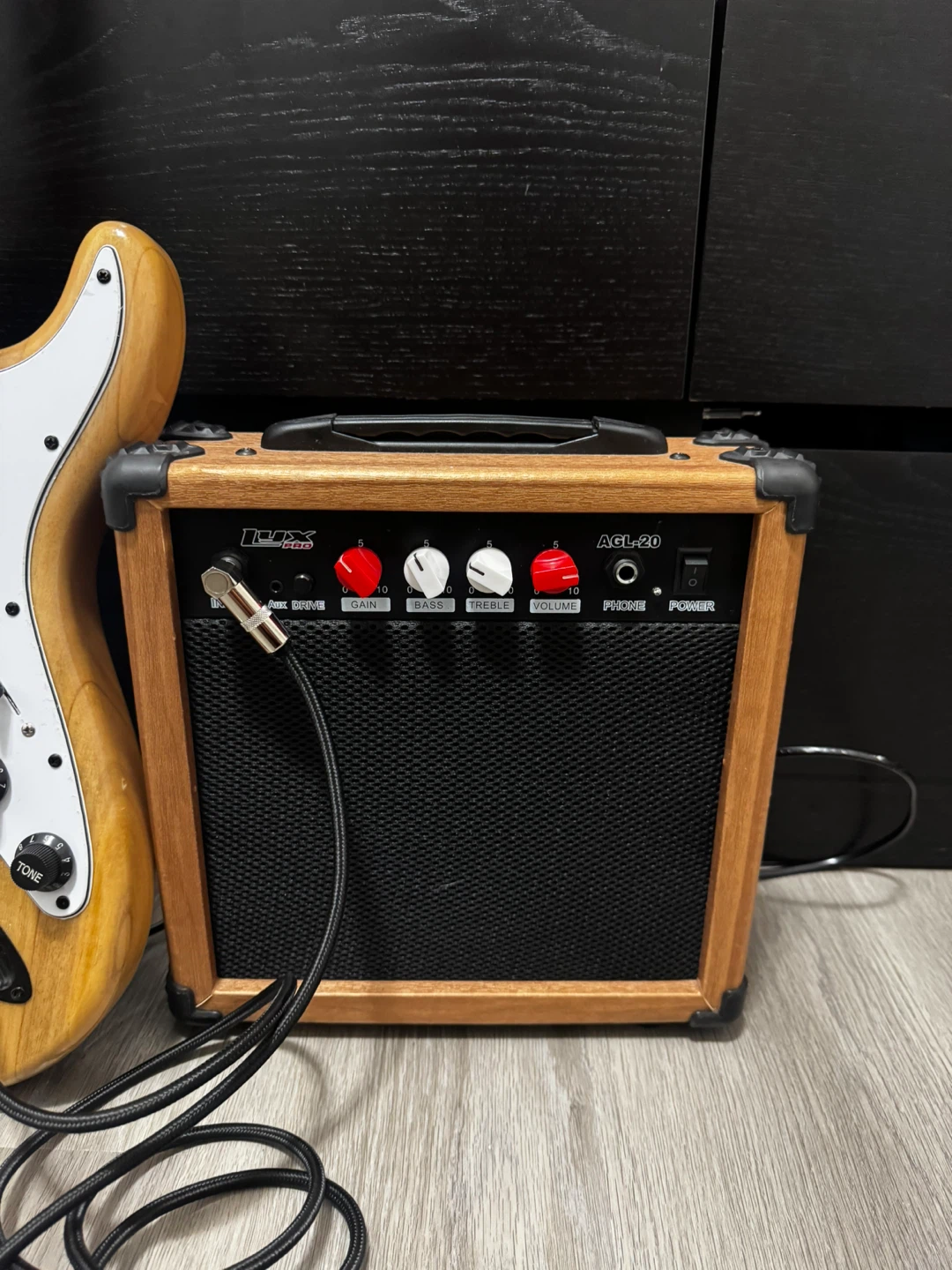 LYX PRO Electric Guitar and Amplifier Set - photo 3