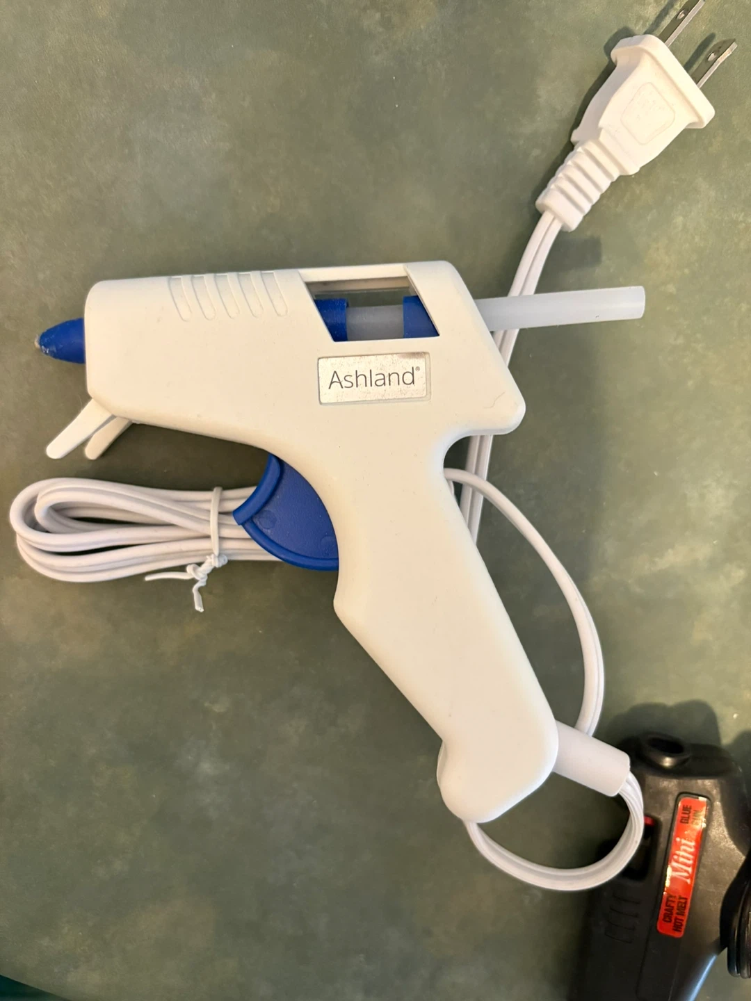 Bostik 260 Electric Glue Gun - photo 2