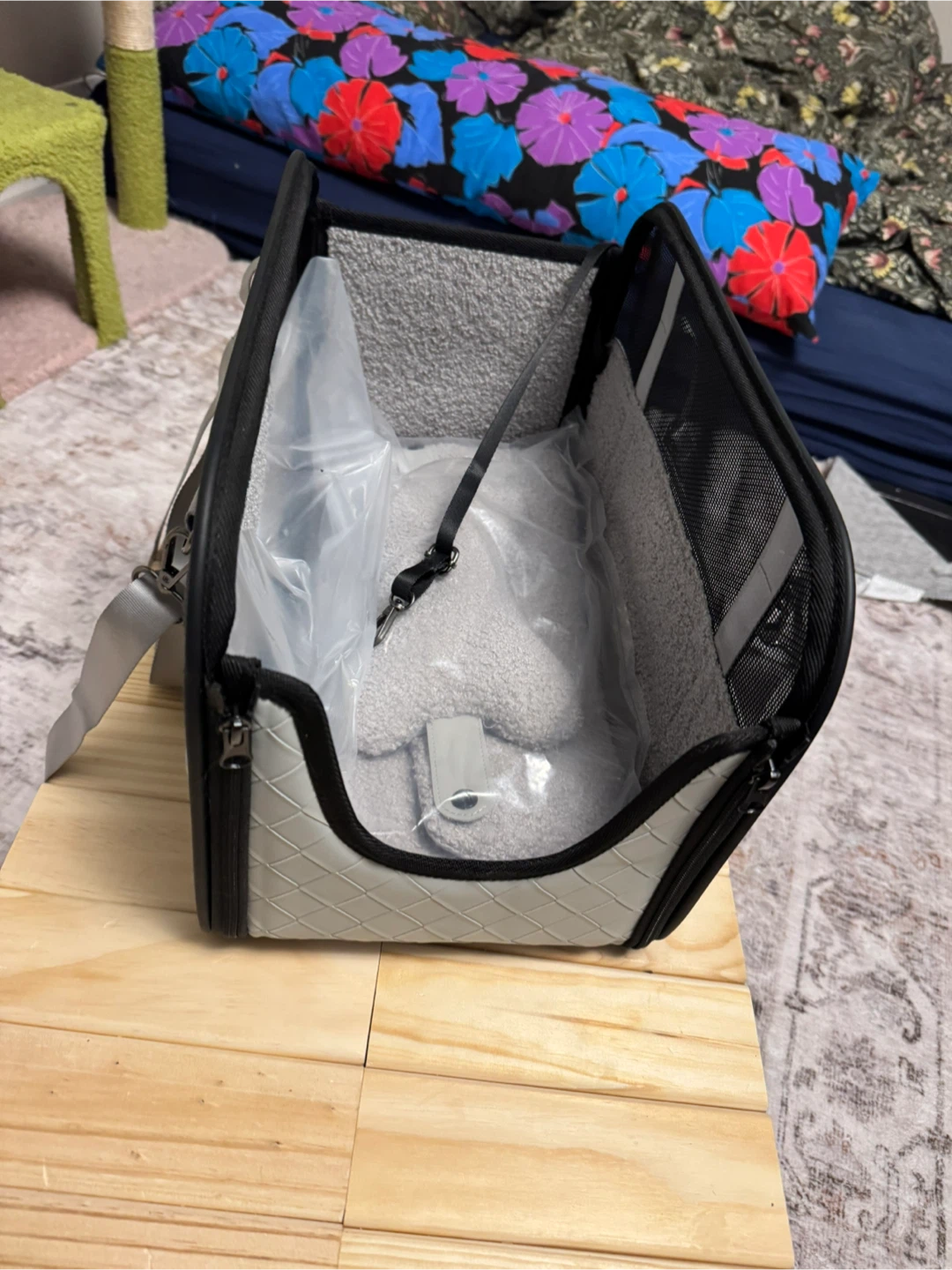 Grey Pet Car seat - photo 4
