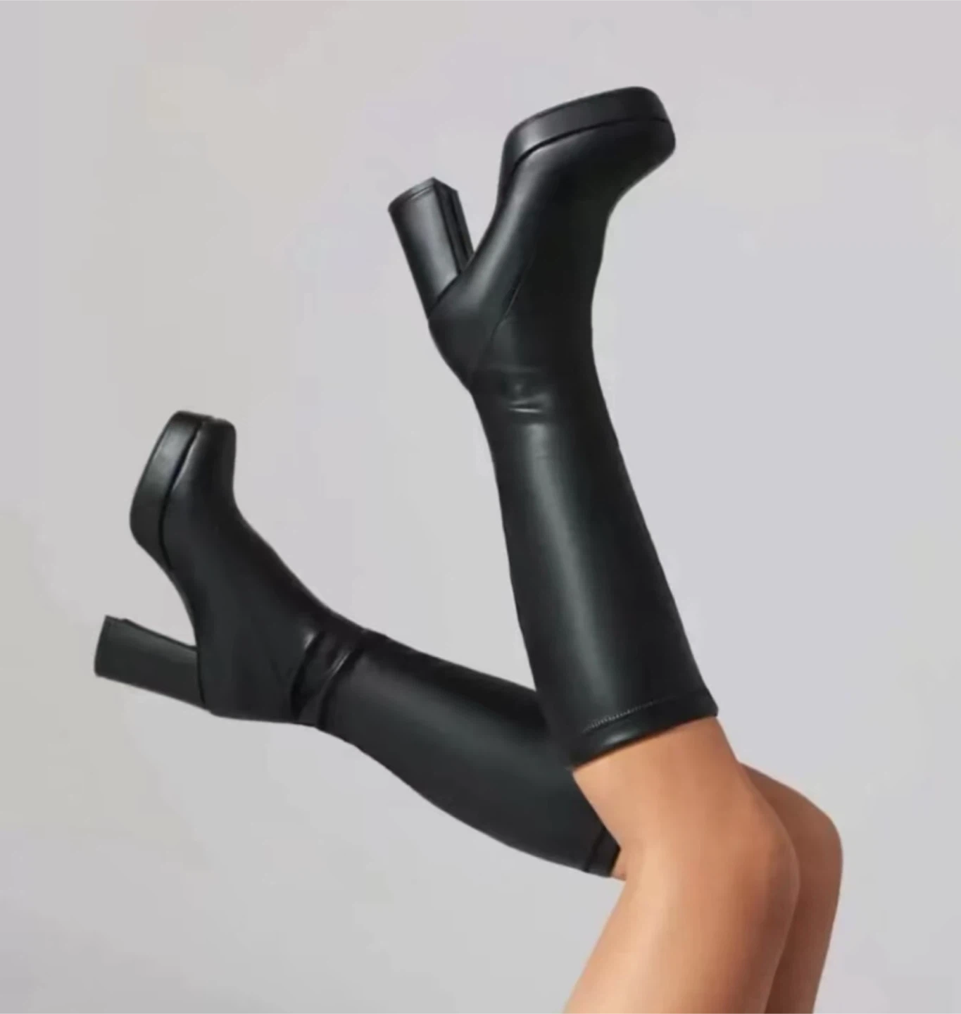 Black Platform Chunky Heel Knee-High Boots Size 255 (US 9)