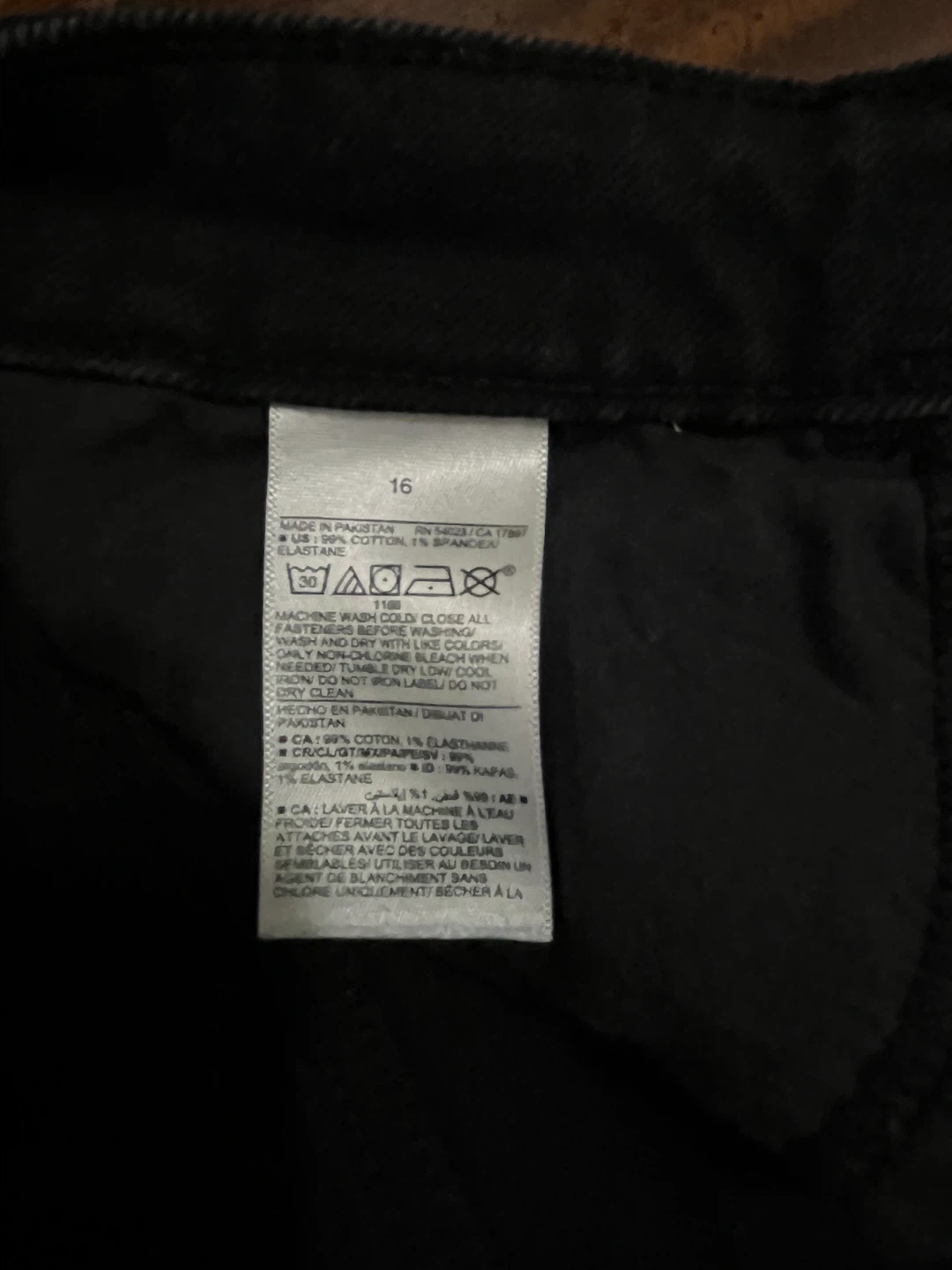 Old Navy women’s 16 high rise flare jeans, black - photo 3