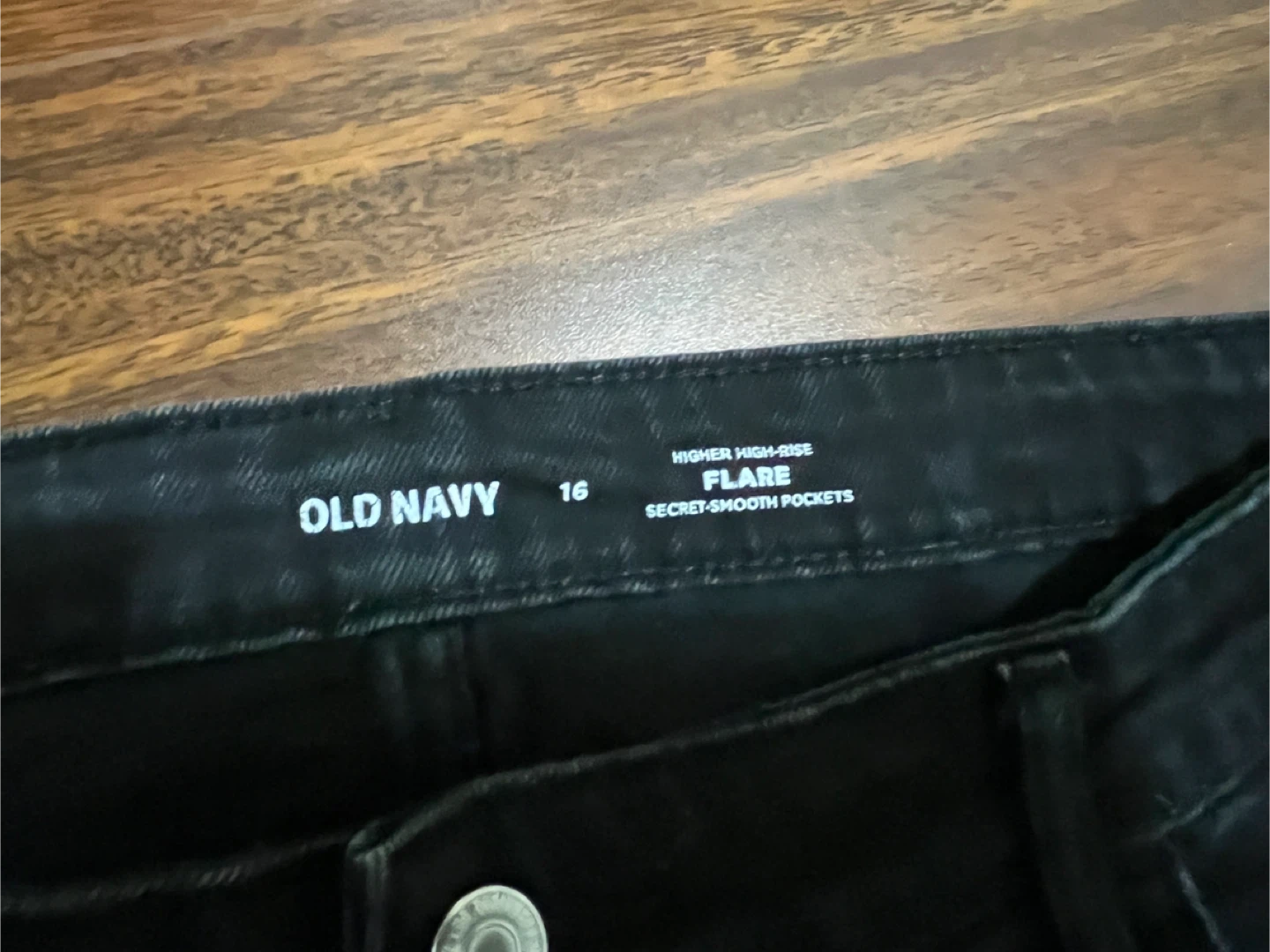 Old Navy women’s 16 high rise flare jeans, black - photo 2
