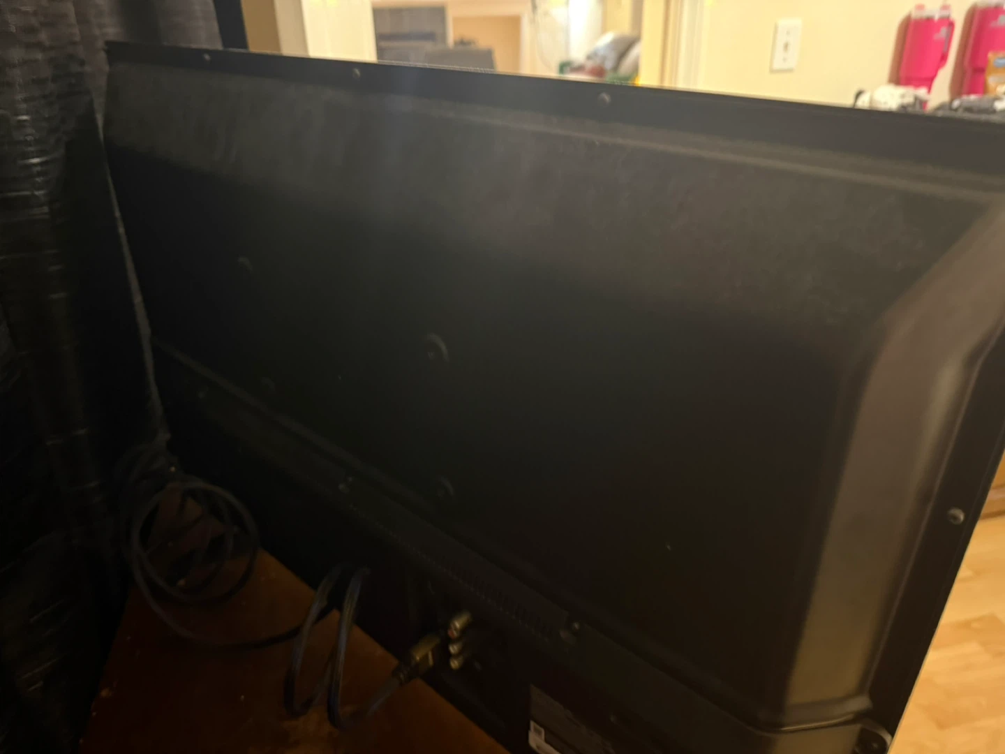 Sanyo Roku TV 32 inch - photo 2