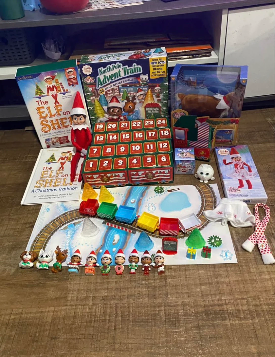 Elf on the shelf bundle lot