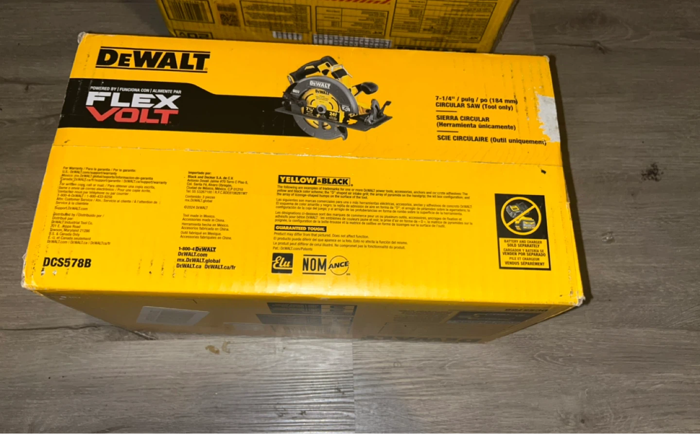DEWALT FLEXVOLT 60V MAX 7-1/4" Circular Saw (Tool Only) DCS578B - photo 3