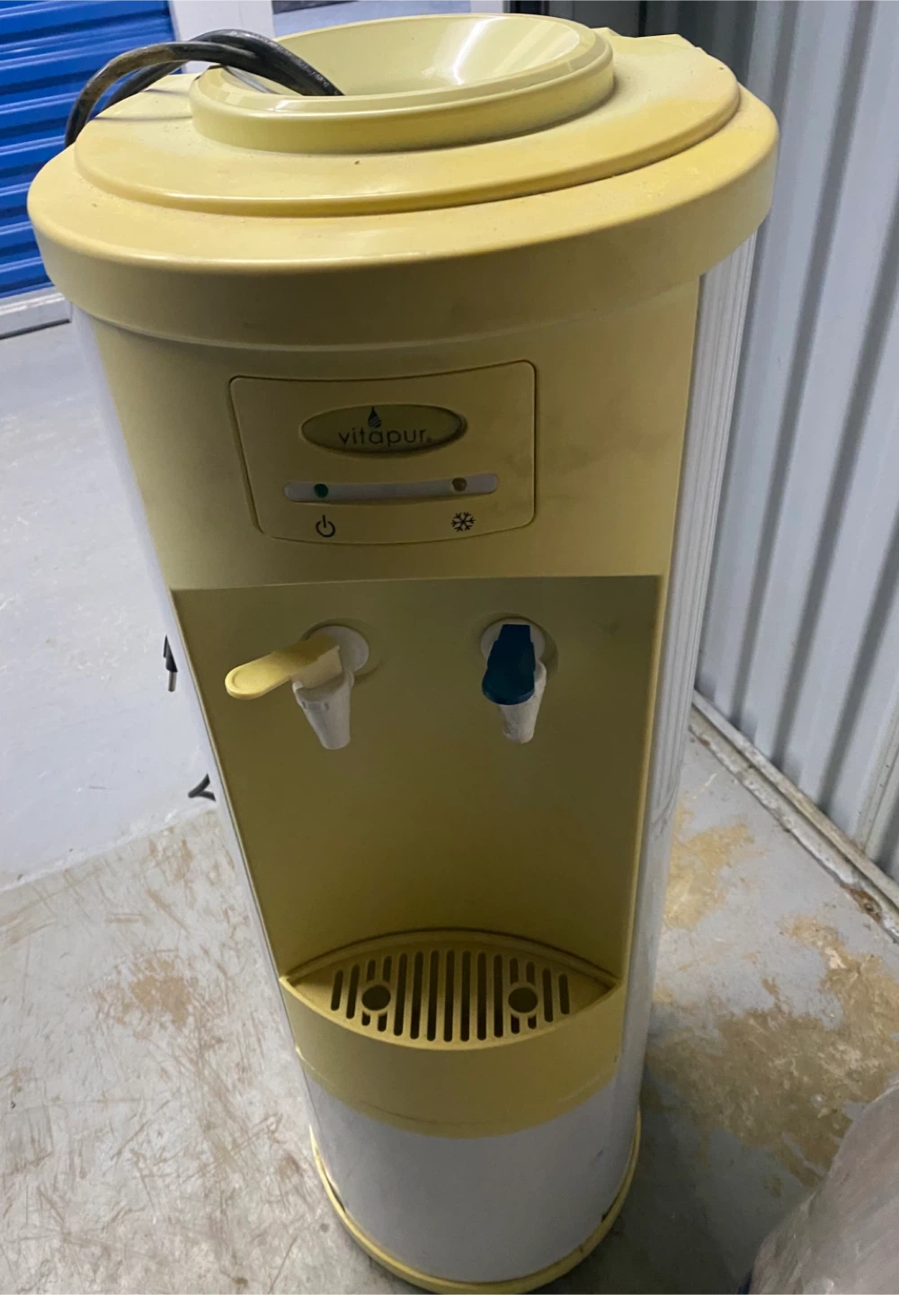 Water Dispenser