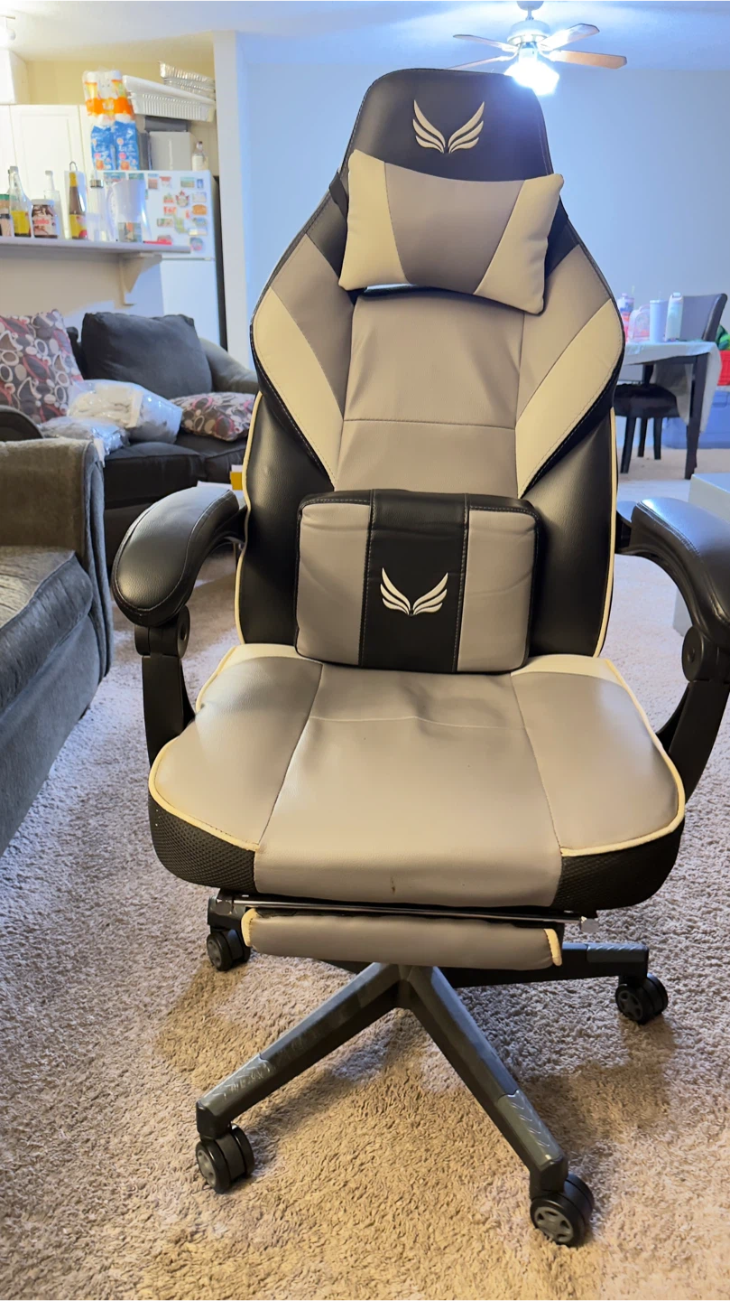 Gaming Chair with Footrest - photo 4
