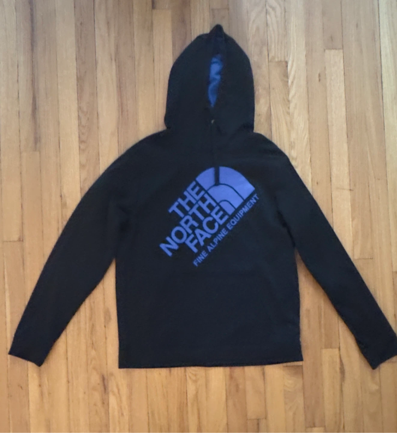 The North Face and Under Armour Hoodies - photo 3