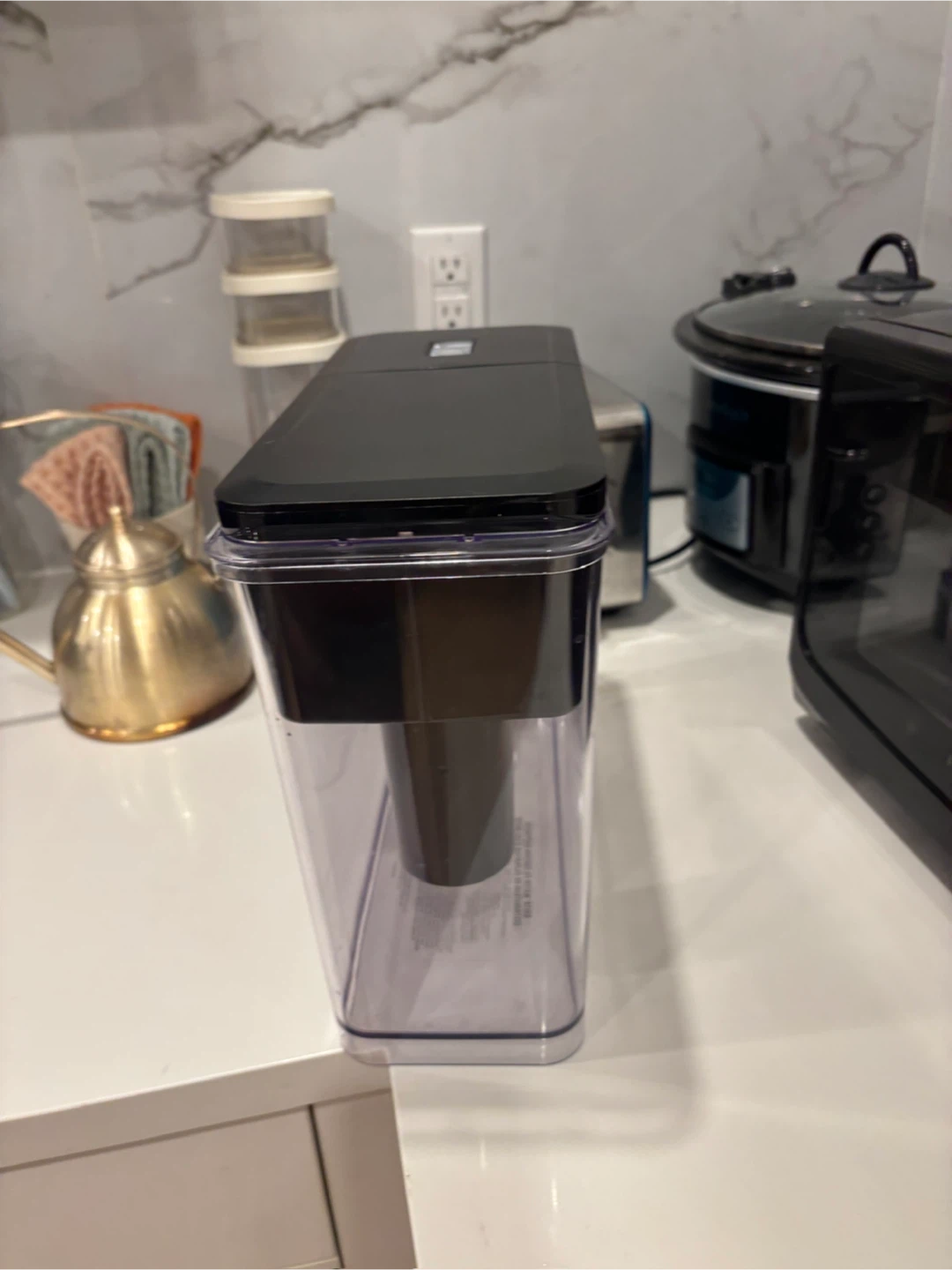 Brita Water Filter Pitcher with Spigot - photo 4