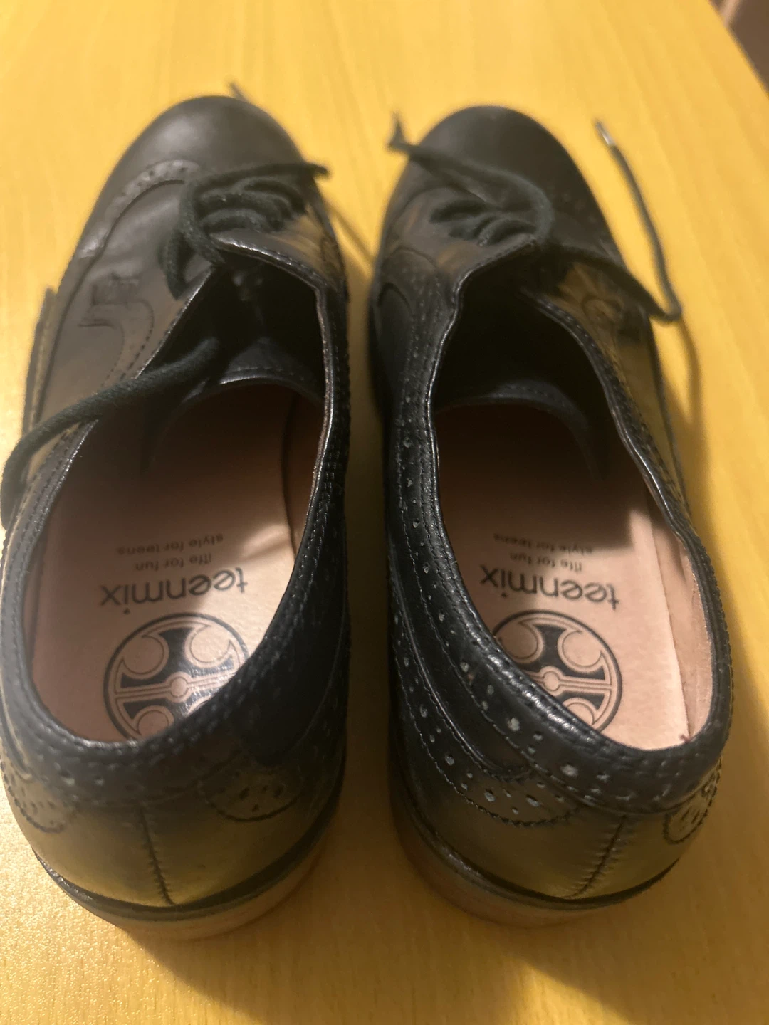 Teenmix Black Leather Wingtip Oxford Shoes Size 38 - photo 3