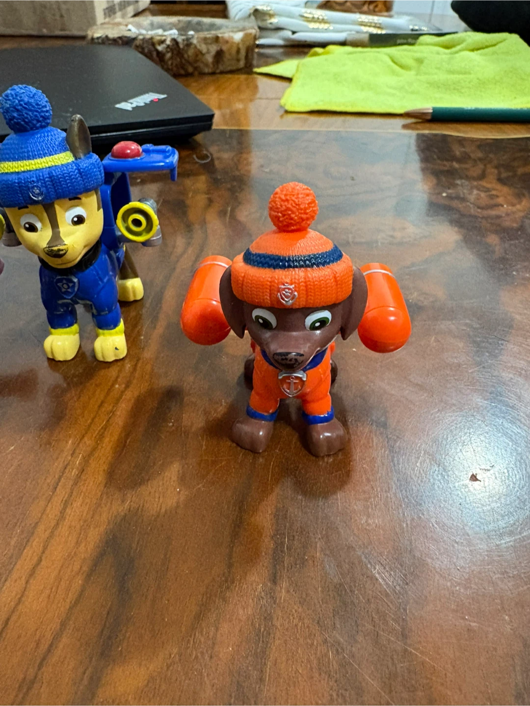 Paw Patrol Winter Pup Figures - photo 5