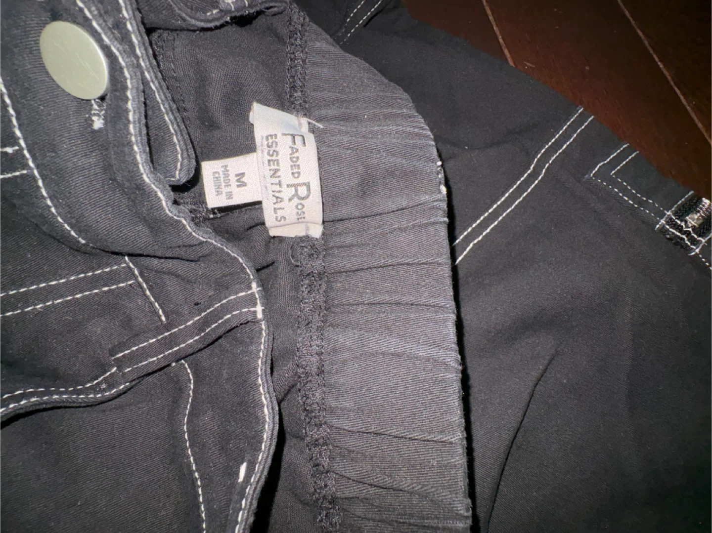 Faded Rose Essentials Black Cargo Pants Size M - photo 4