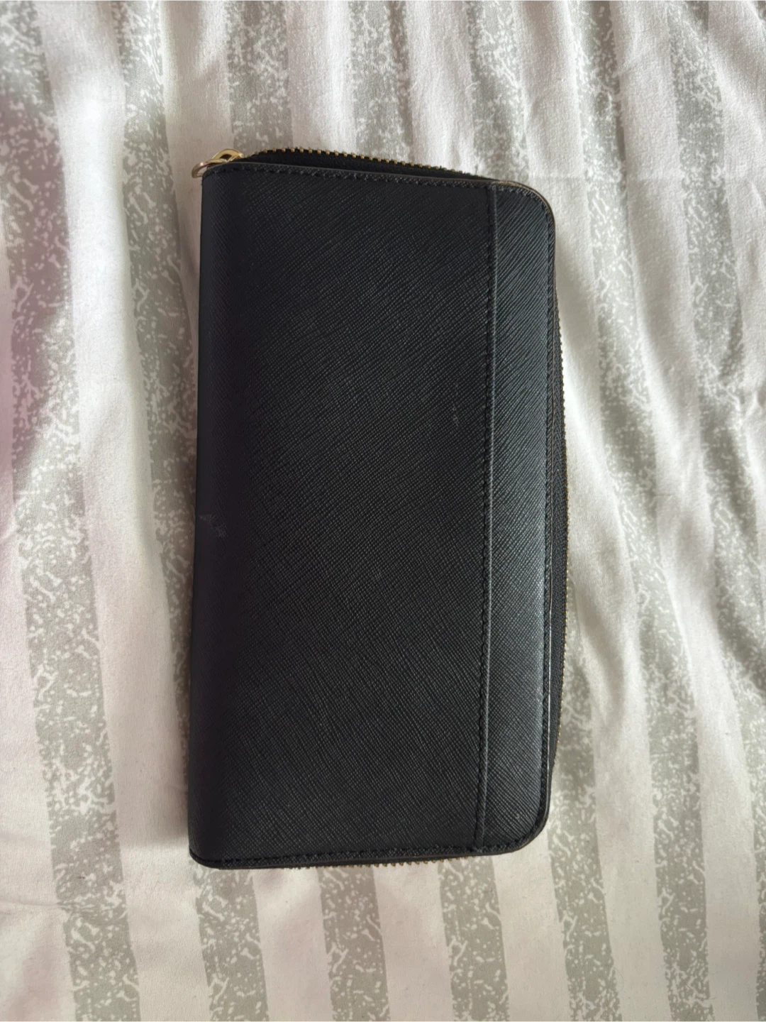 Kate Spade New York zip-around wallet - photo 3
