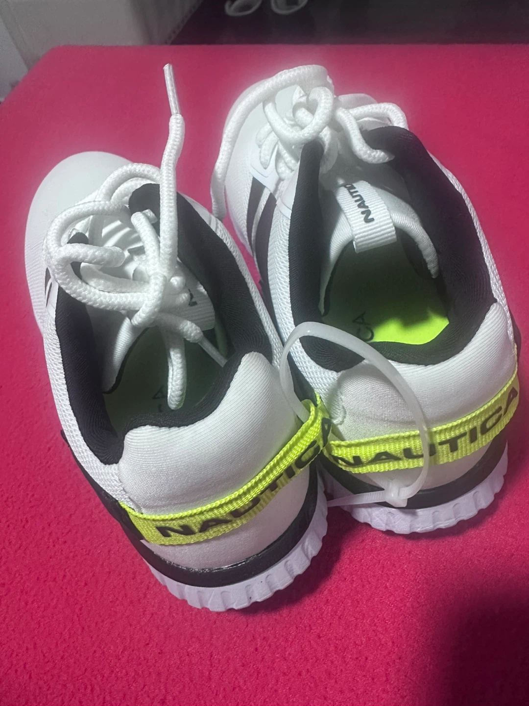 Nautica Boys Size 2 White Sneakers - photo 2