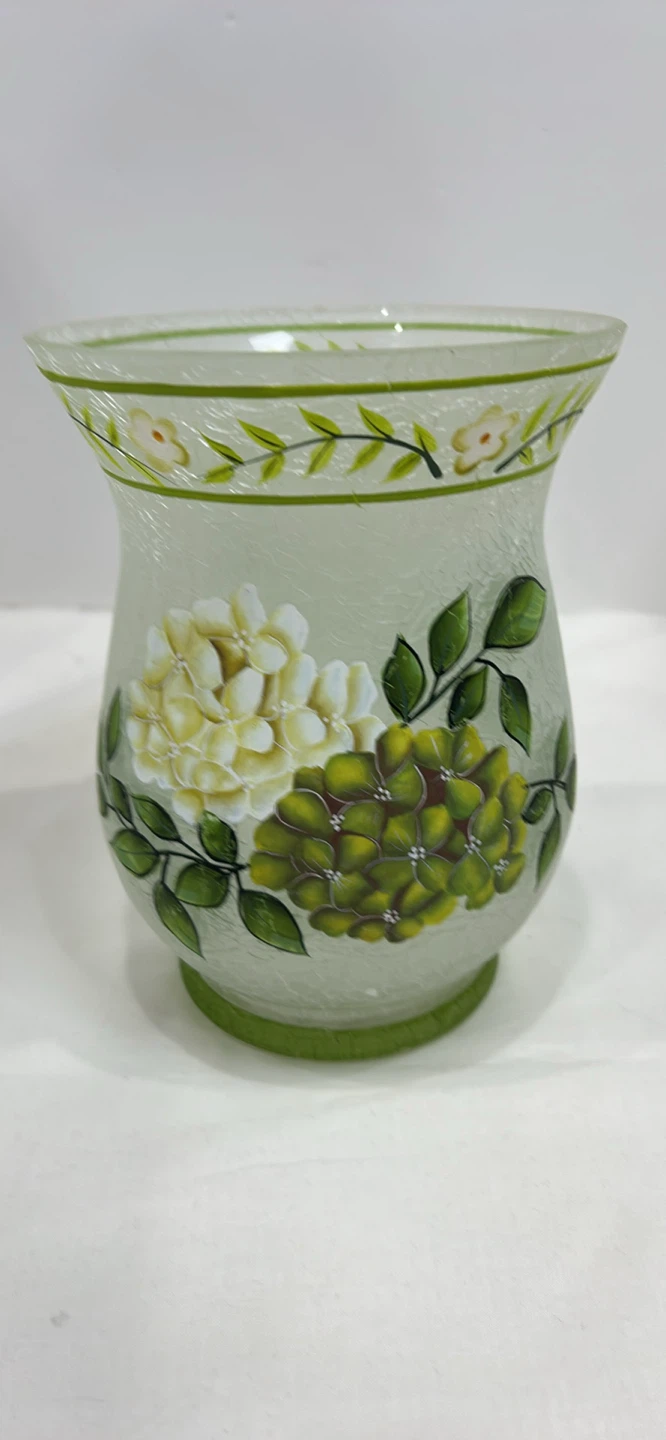 Decorative Glass Vase with Hydrangea Design