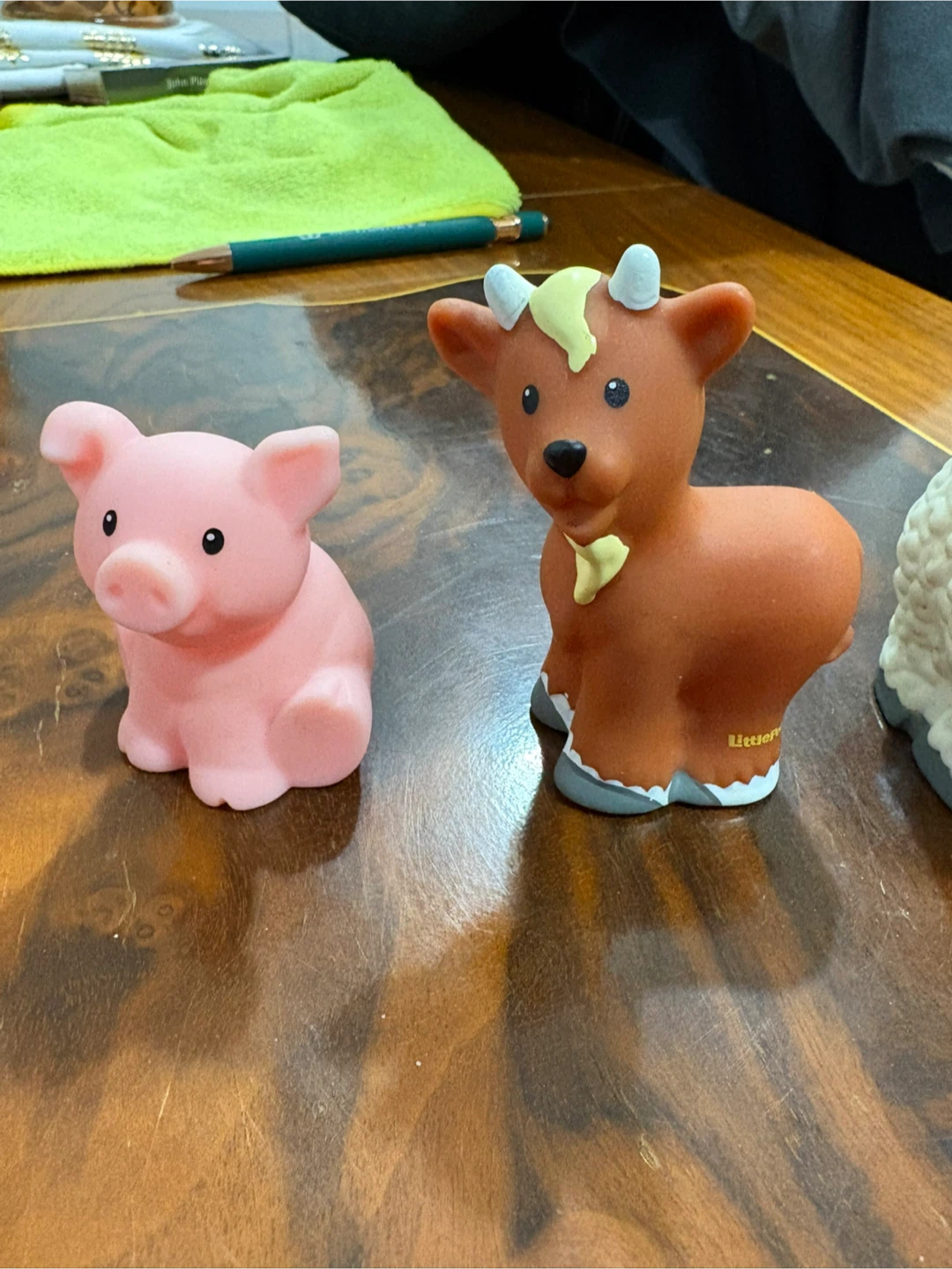 Lot of 8 Fisher-Price Little People Replacement Farm Animals - photo 4