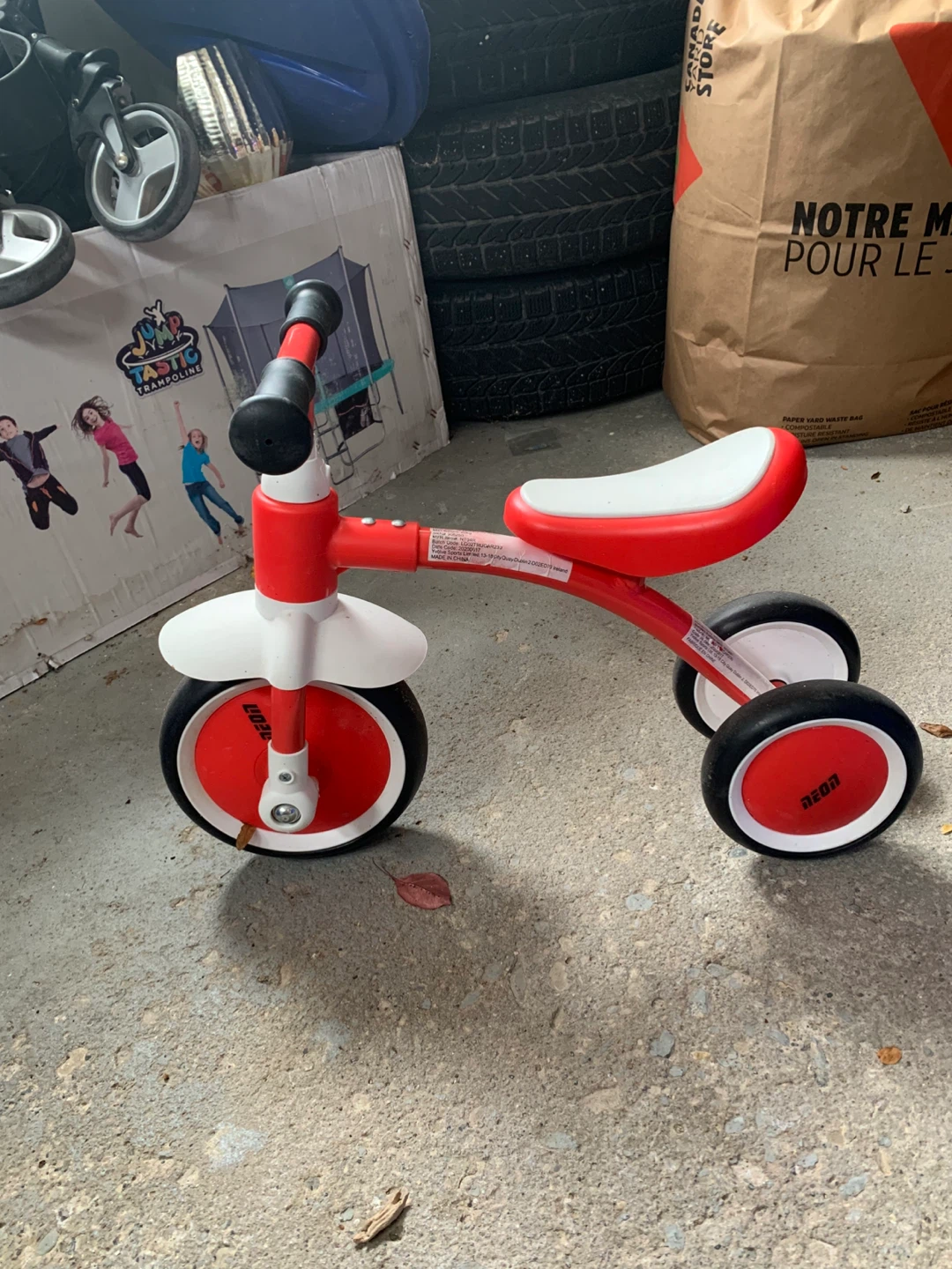 Neon Balance tricycle Bike for Toddlers - mini walker
