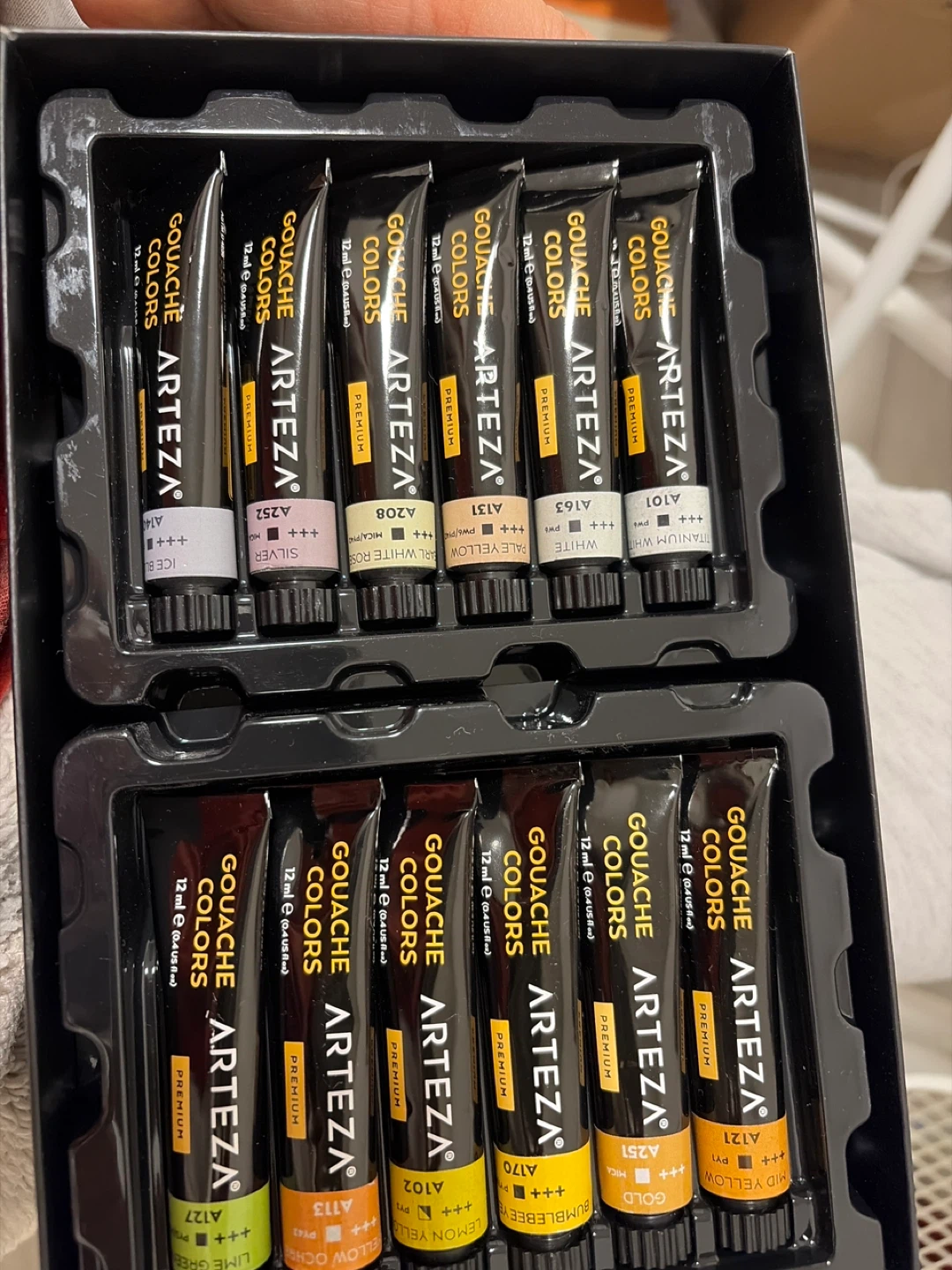 Arteza 60 Colors Premium Gouache Paint Set - photo 3