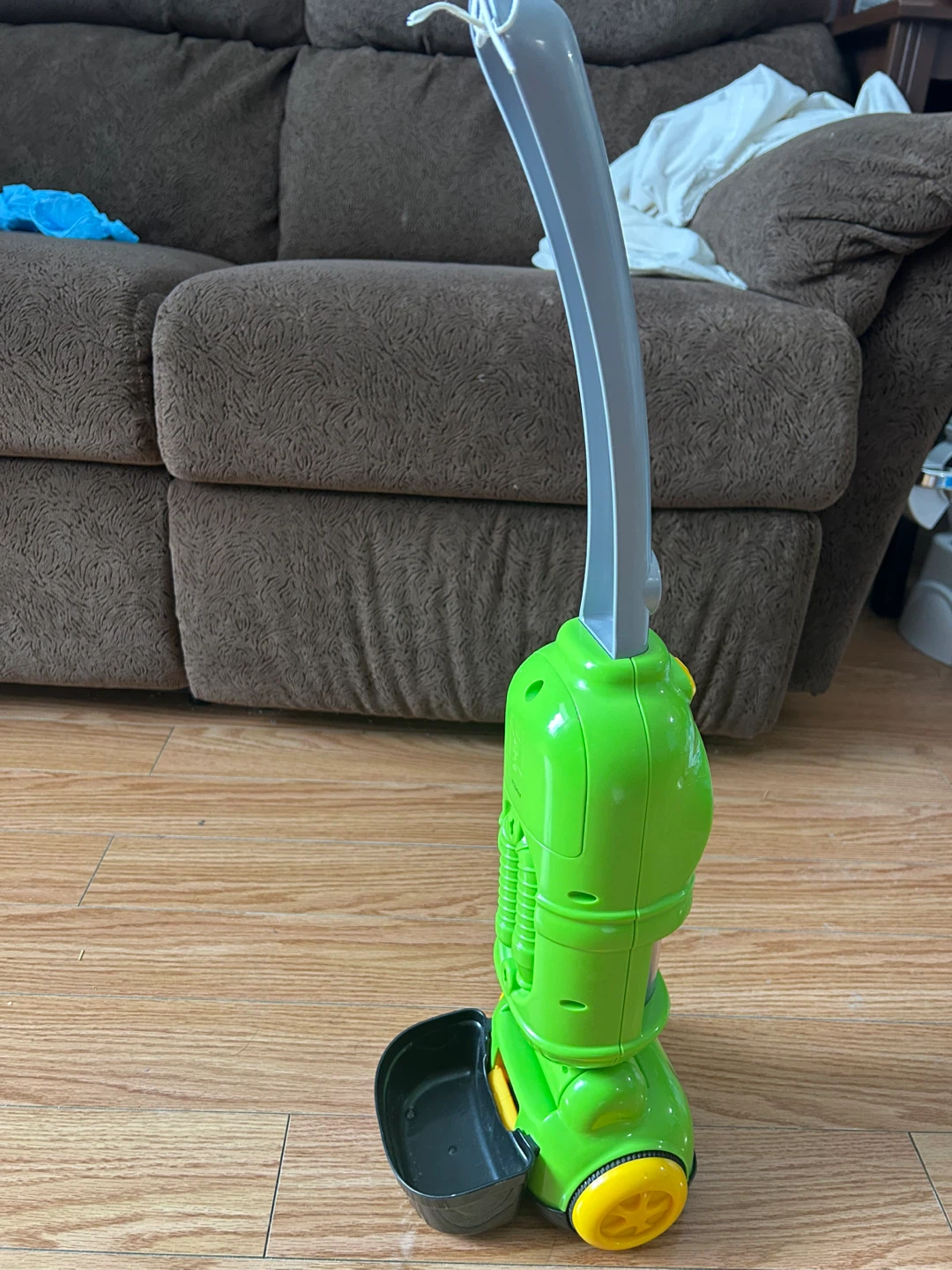 New LeapFrog Pick-Up & Count Vacuum Toy - photo 3