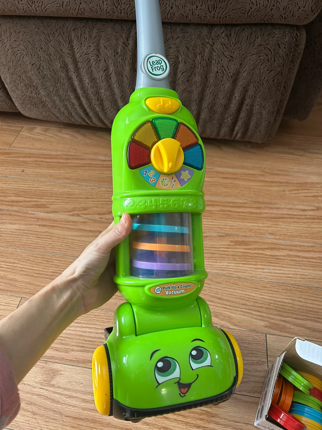 New LeapFrog Pick-Up & Count Vacuum Toy - photo 2