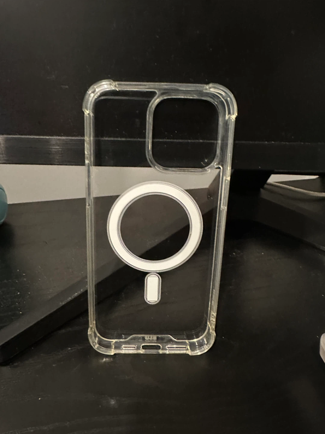 BLUelement iPhone 15 Pro Max Clear MagSafe Case & Charger - photo 2