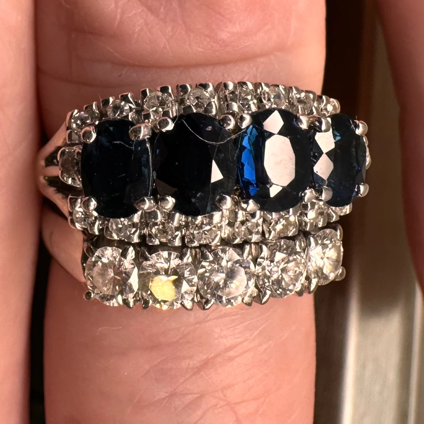 18kt white gold sapphire and diamond ring set certified at $6600 - photo 2