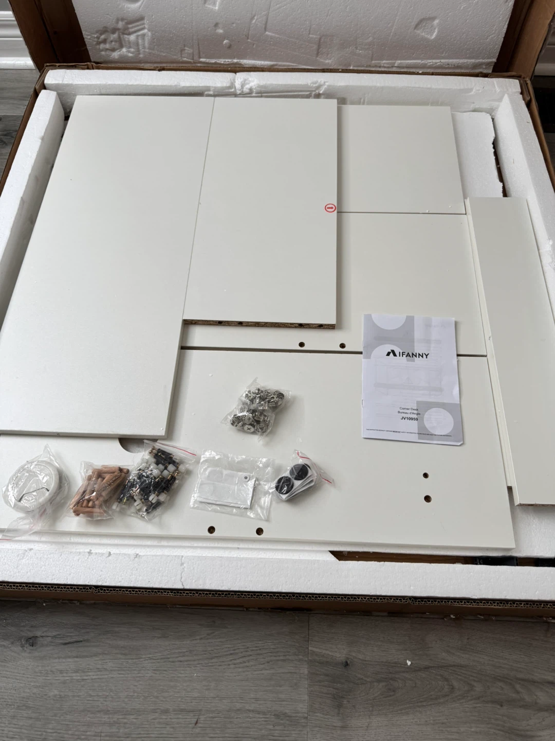 White Corner Computer Desk - photo 4