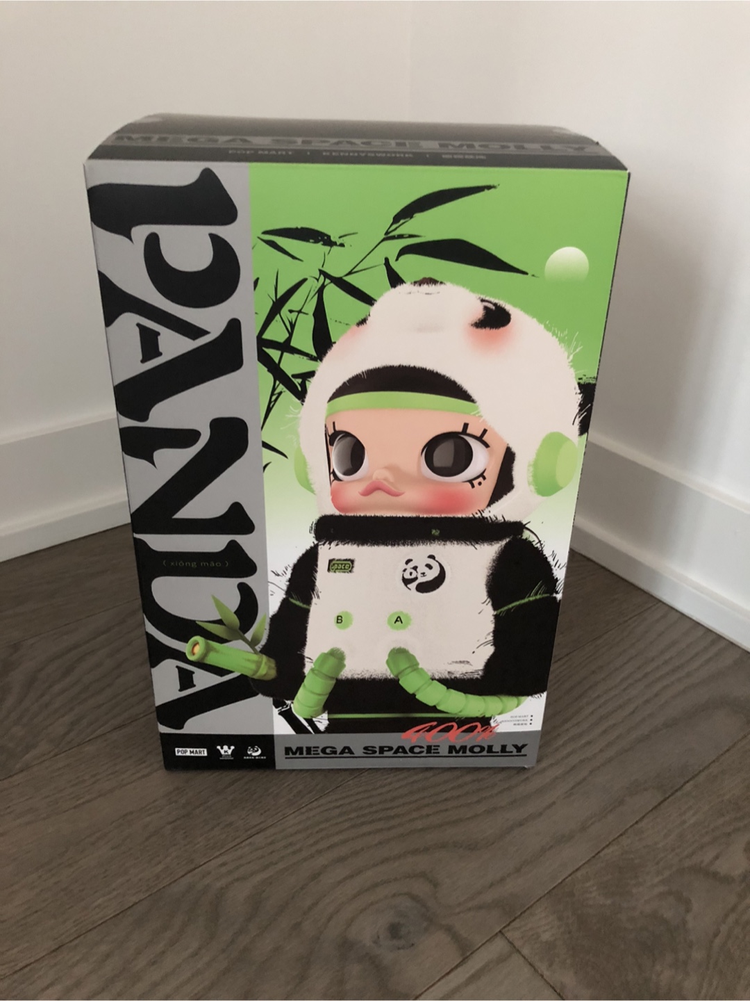 POP MART MEGA SPACE MOLLY 400% Panda