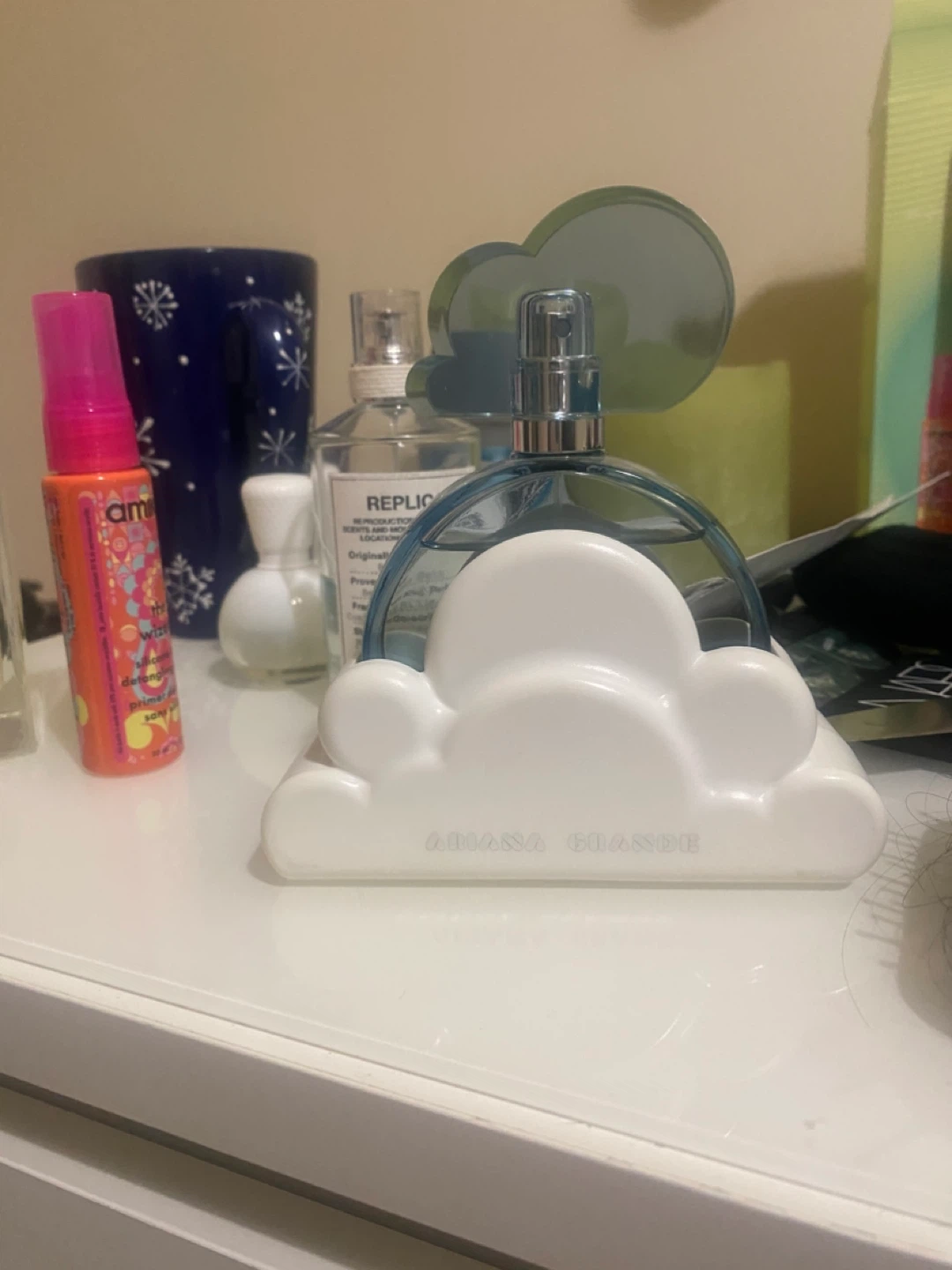 Ariana Grande Cloud Perfume