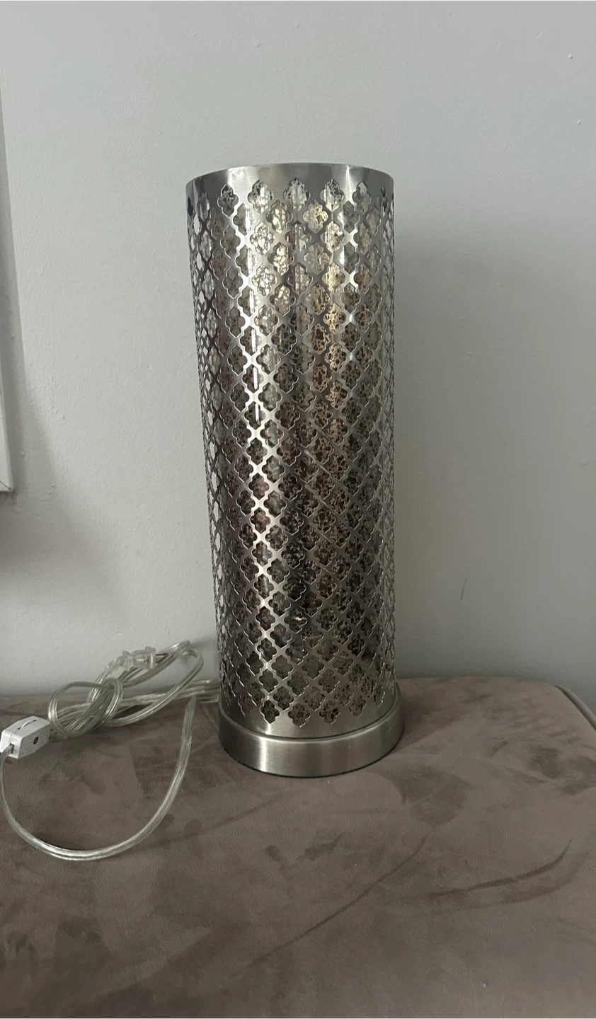 Table Lamp - $20 - East York - photo 3