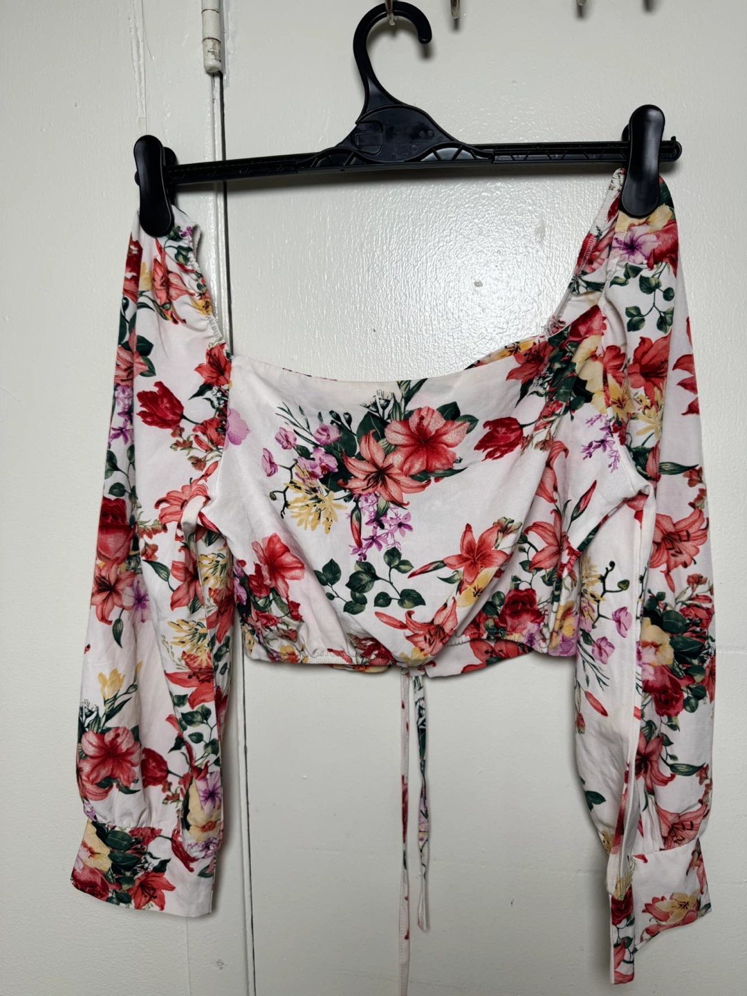 White floral puff sleeve lace-up crop top - photo 3