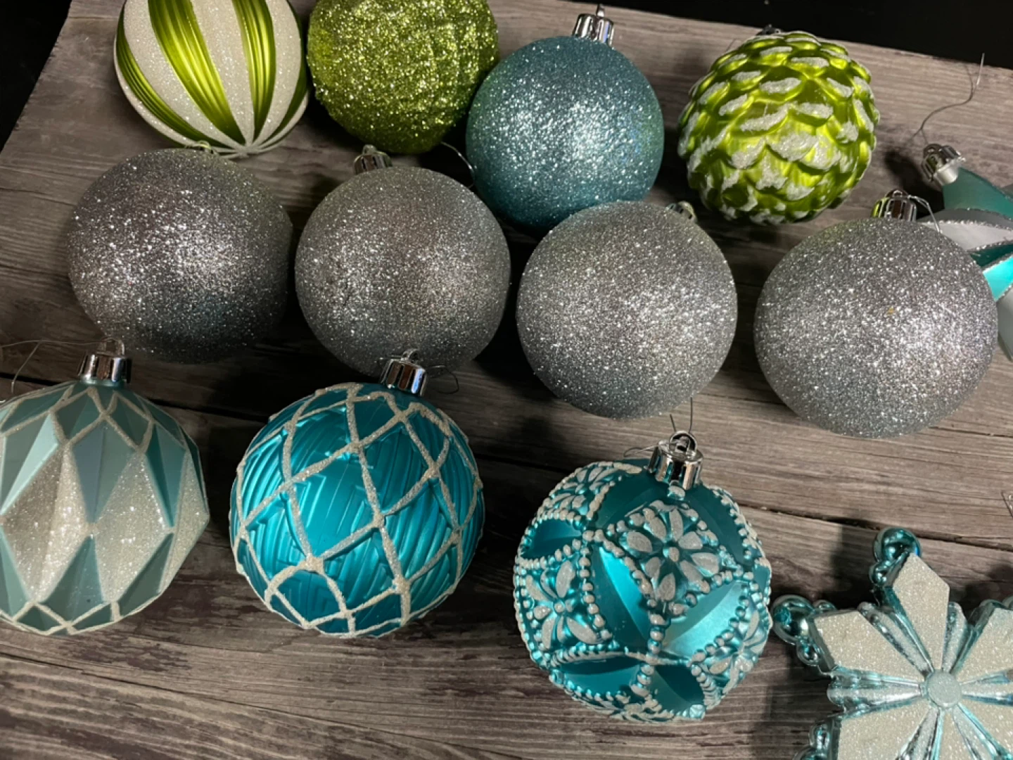 Christmas Ornaments and Decorations Bundle - photo 2