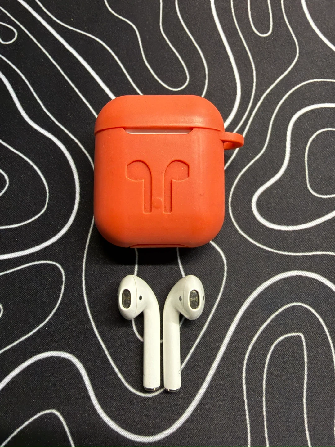 Apple AirPods 2 gen Wireless Charging Case - photo 2