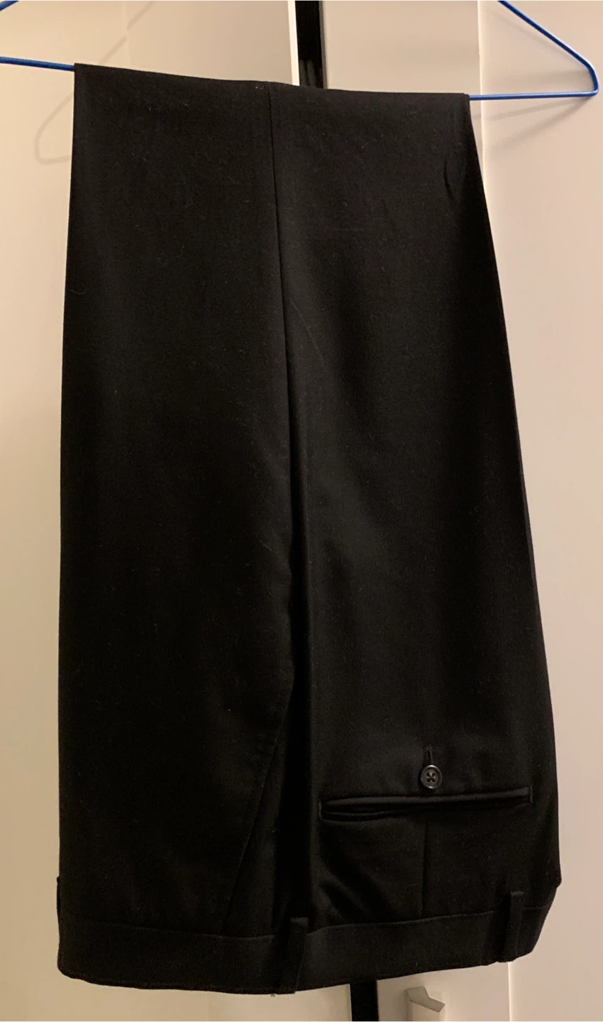 Man’s Black Dress Pants - Size 32