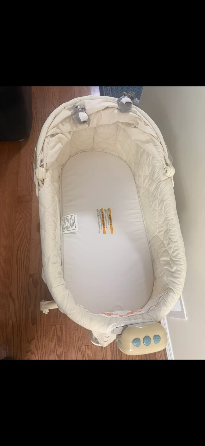 Baby Bed Bassinet with Sleep Sounds, Night Light, Soft Vibration - photo 5