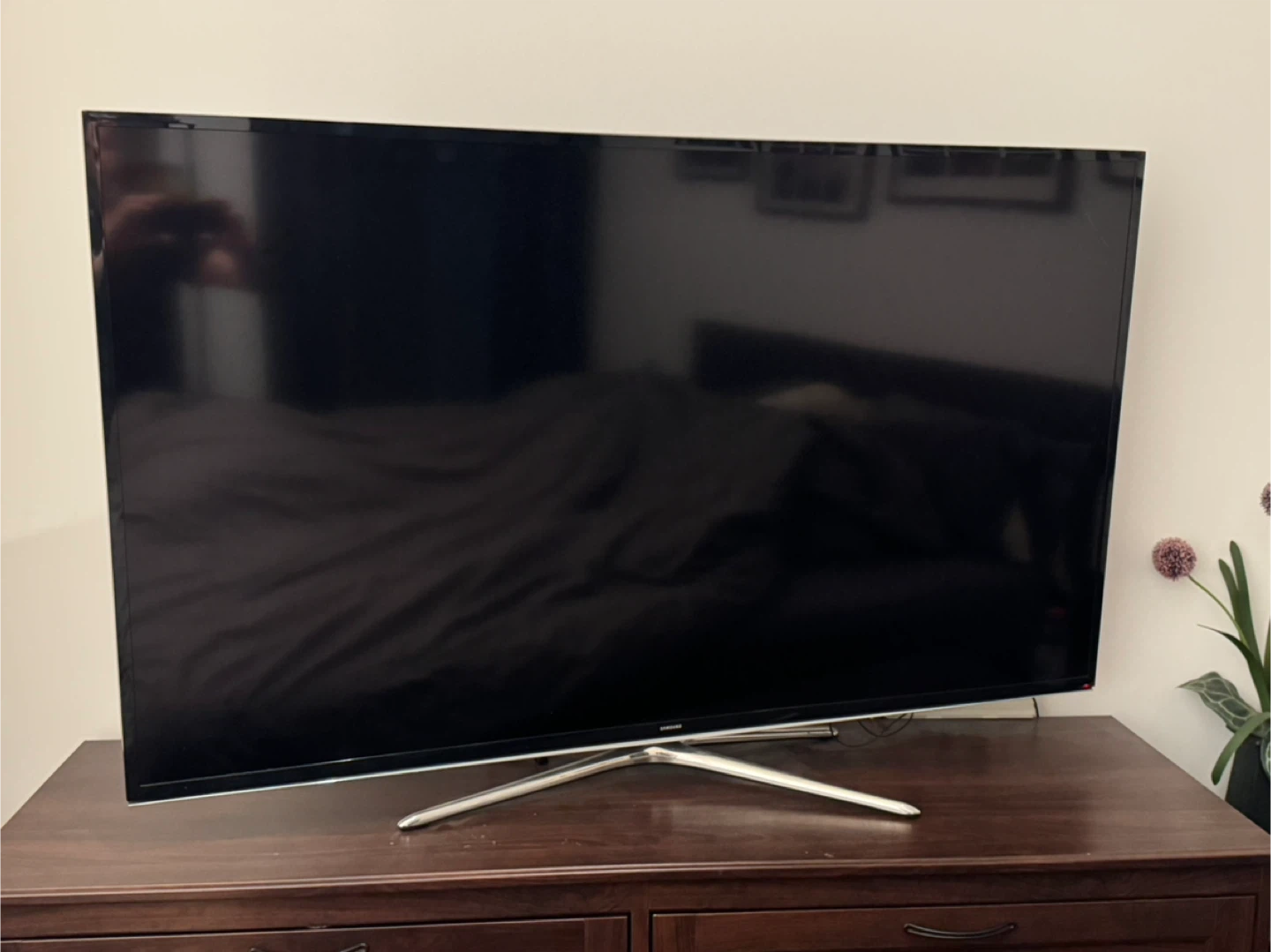 Samsung 60" 1080p Smart TV