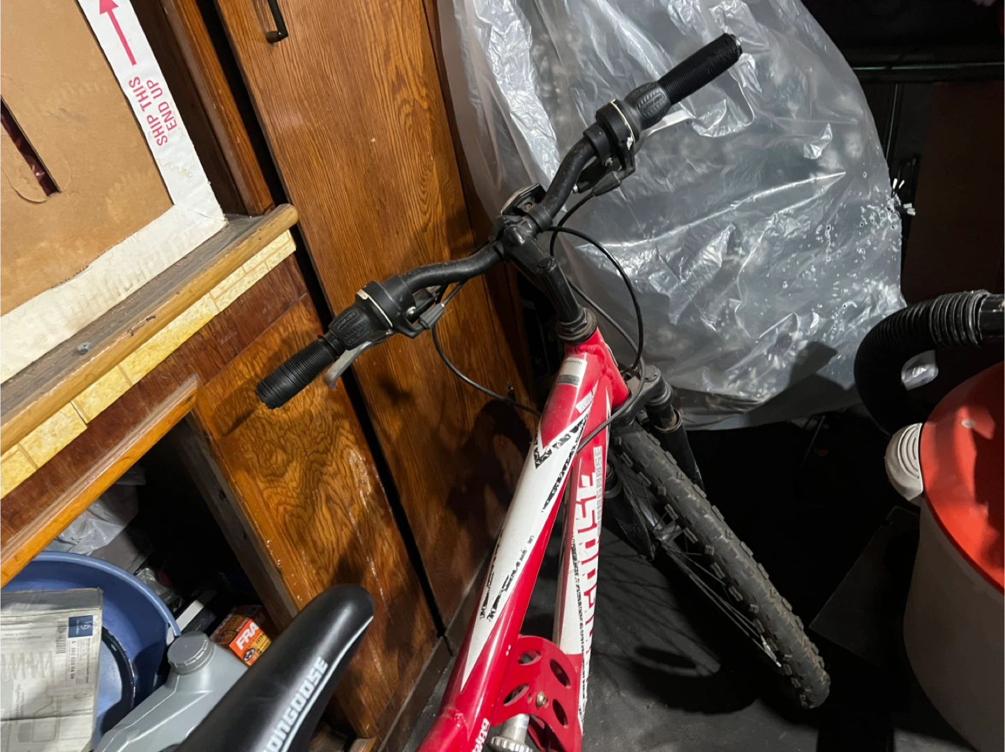 Mongoose Mountain Bike - photo 2