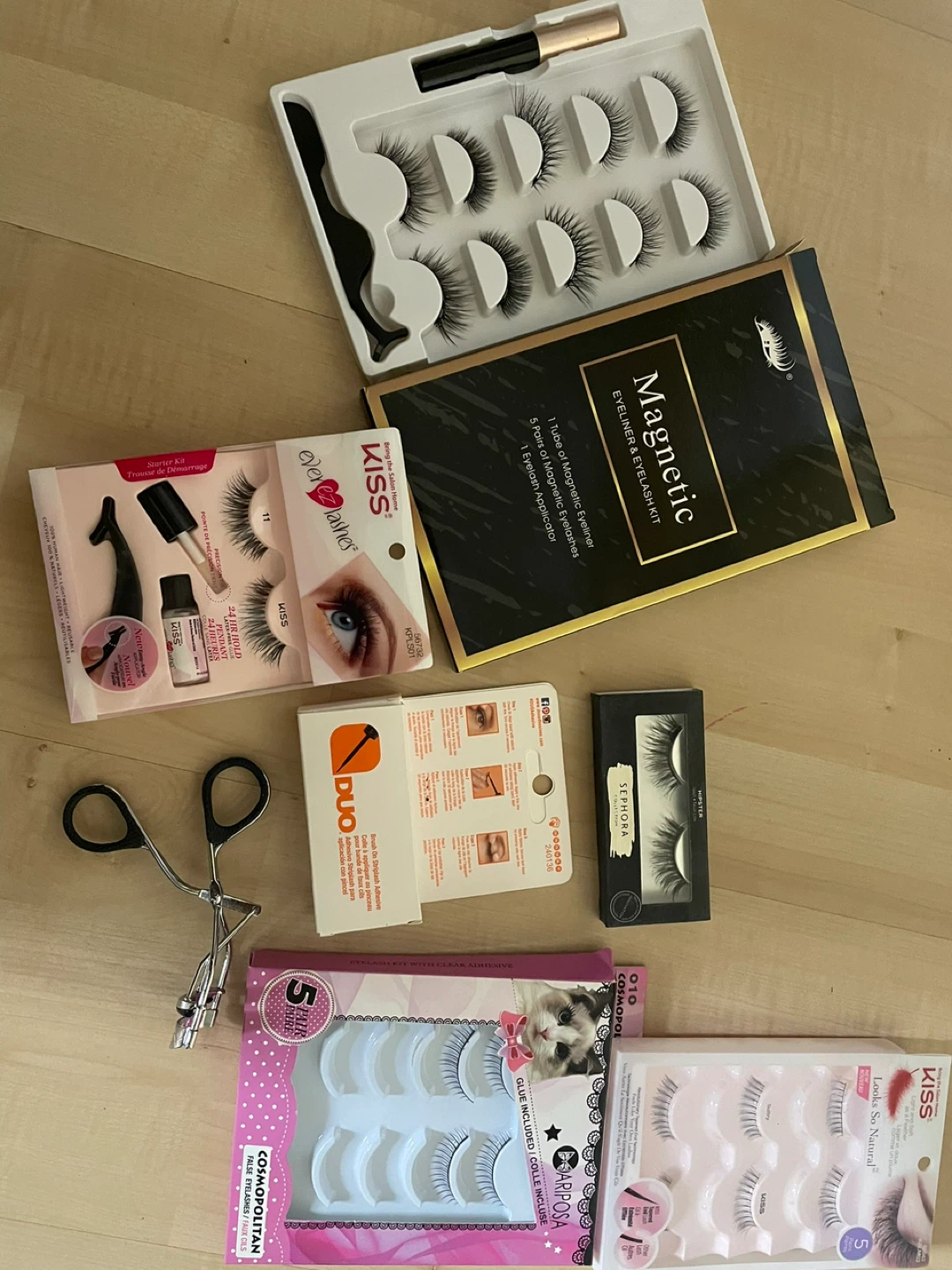 Magnetic Eyelash Kit with Eyeliner and Applicator
