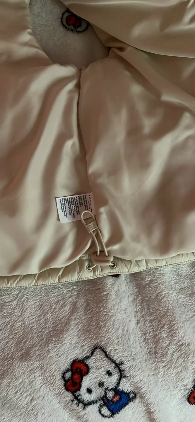 american eagle beige vest
