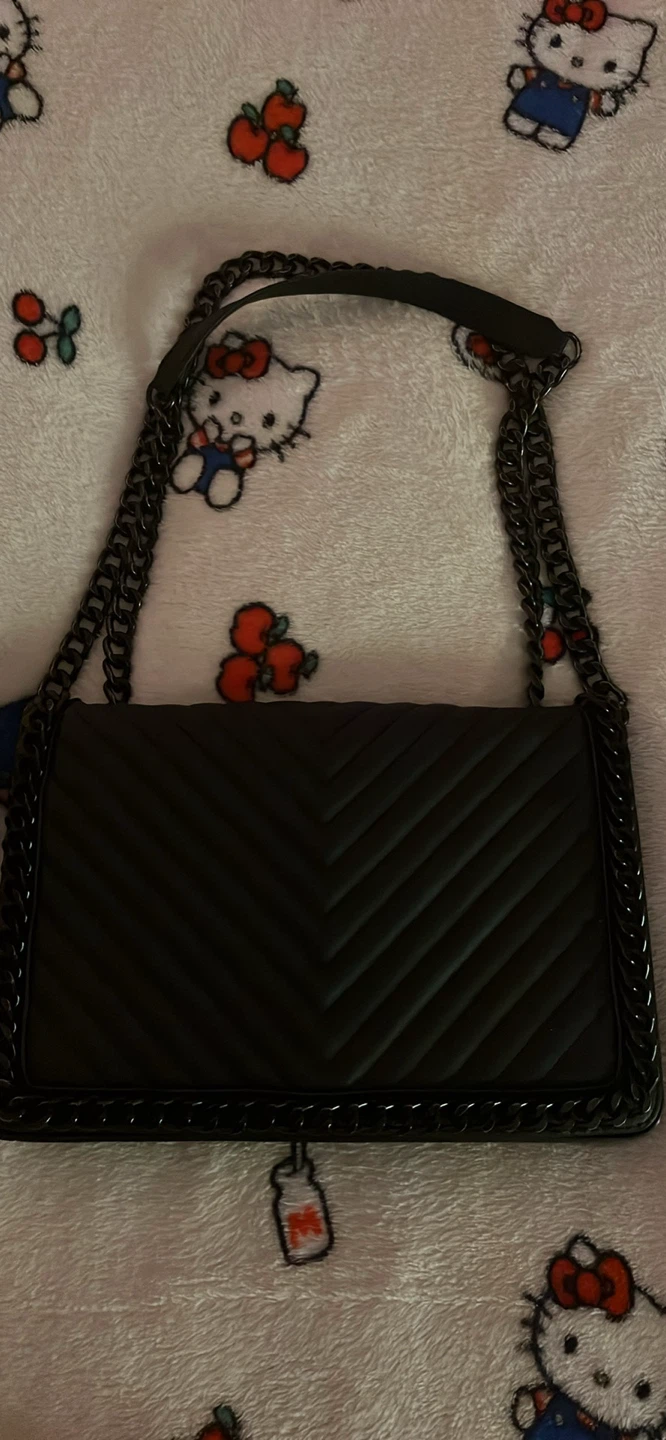 black bag w/ black chain - photo 3