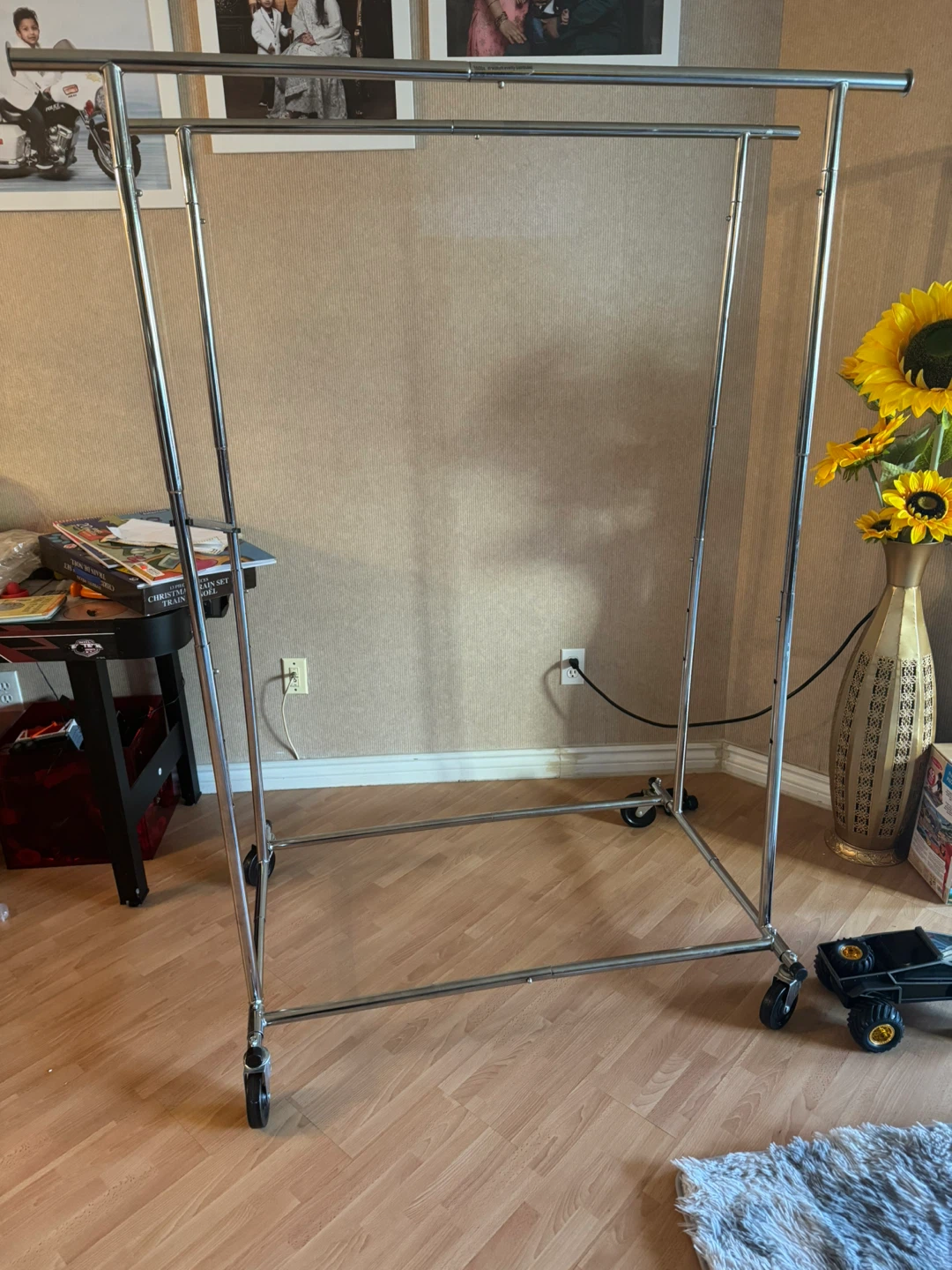 Double Rod Rolling Garment Rack