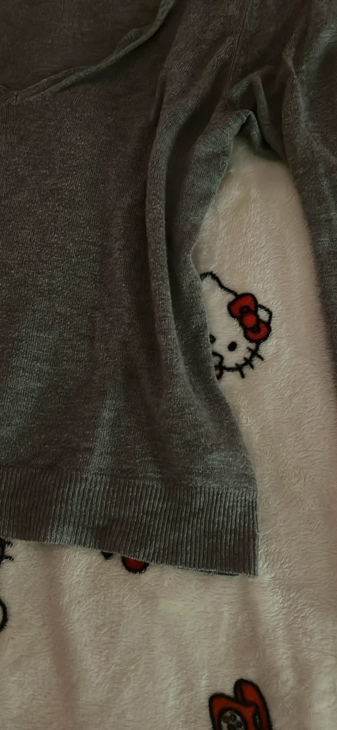 thin breathable grey sweater - photo 2