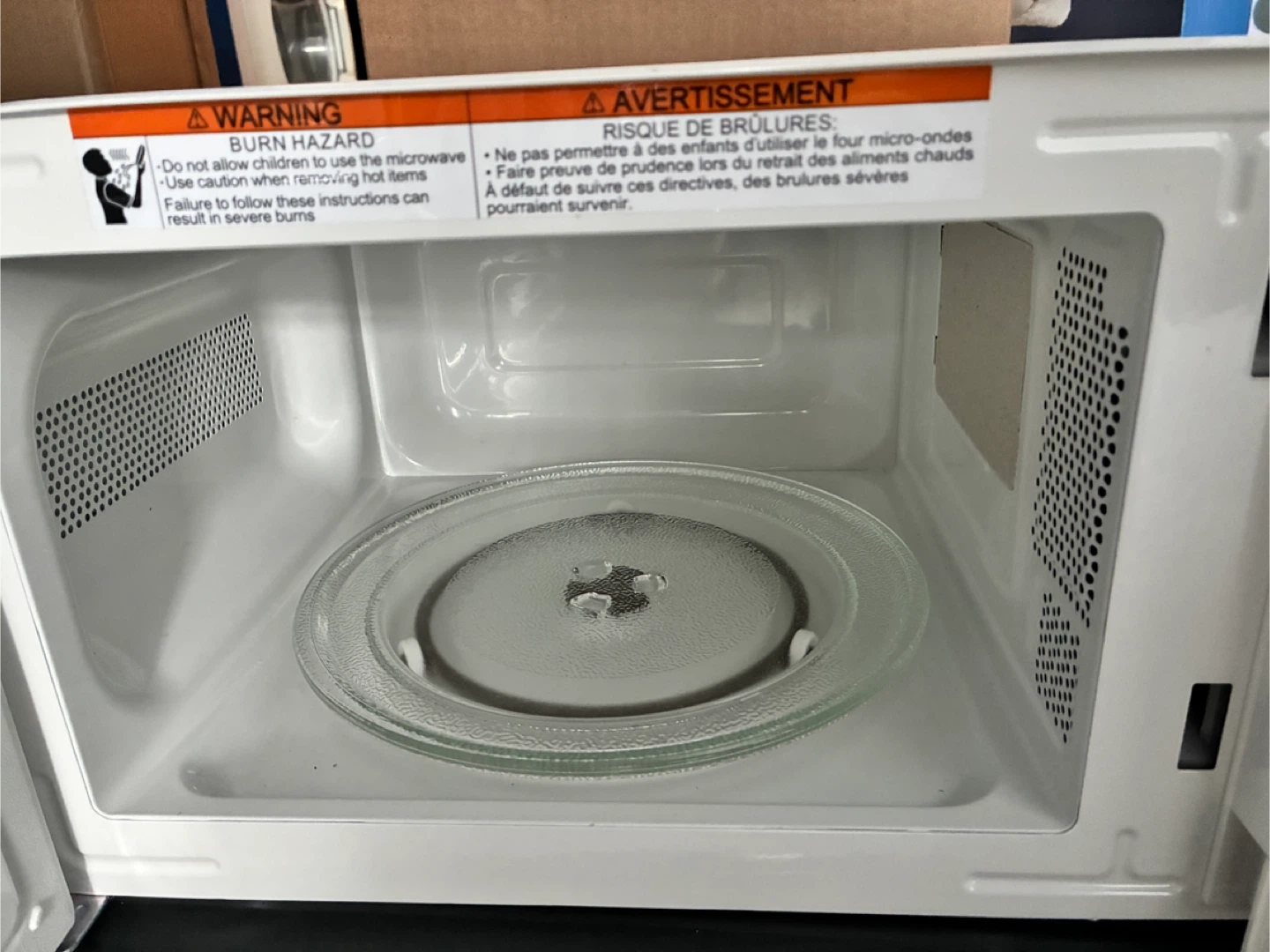 Hamilton Beach Microwave - photo 4