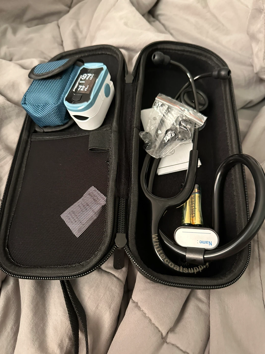Pulse Oximeter & Stethoscope Medical Kit - photo 2