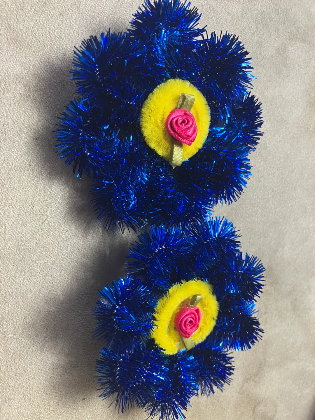 Set of 2 Fluffy Flower Hair Clips