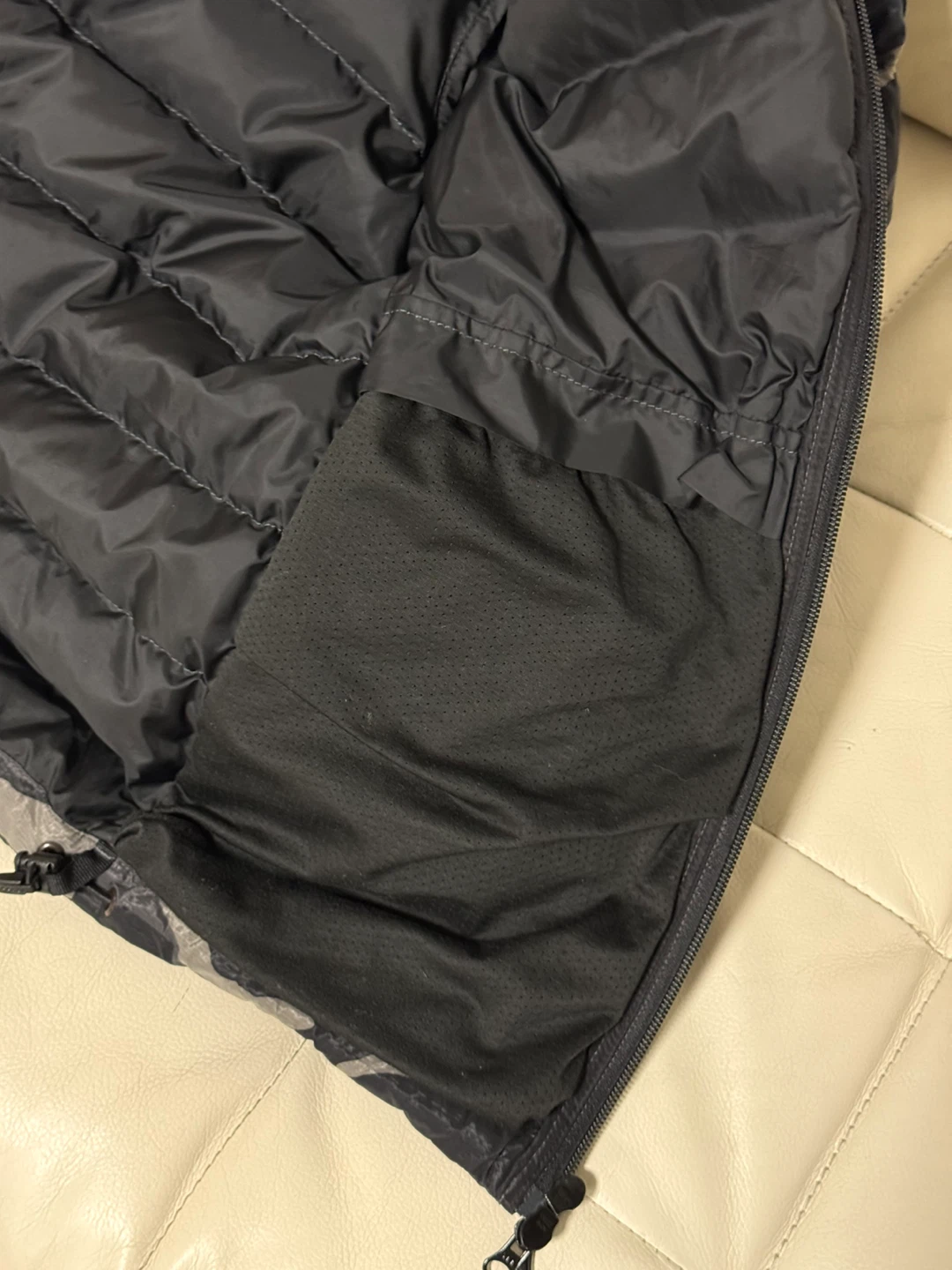 Canada Goose Puffer Jacket Size S🏆 - photo 4
